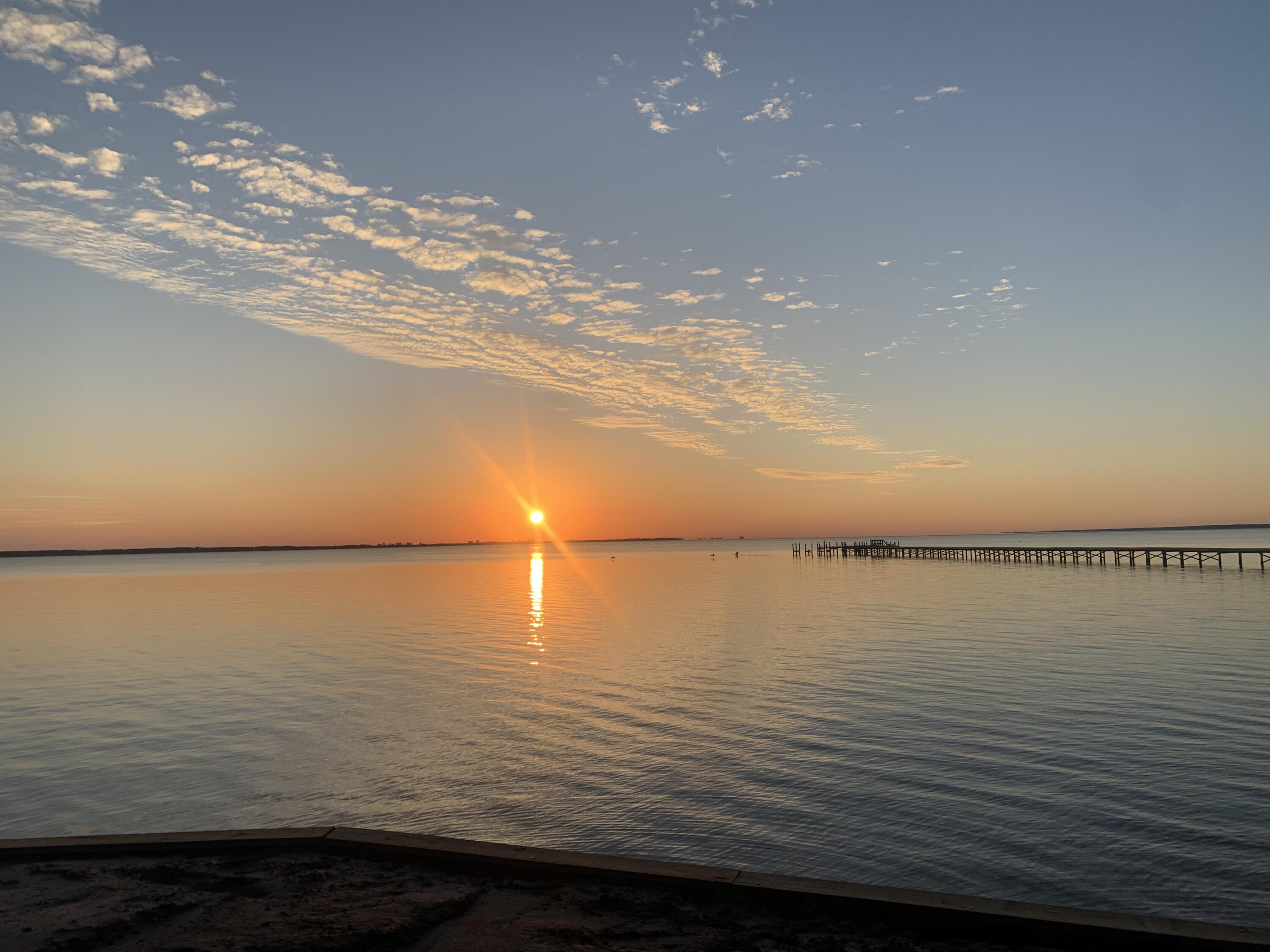 HAMMOCK BAY - Land