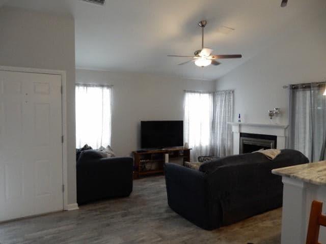 PARKWOOD AT BLUEWATER BAY - Residential Lease