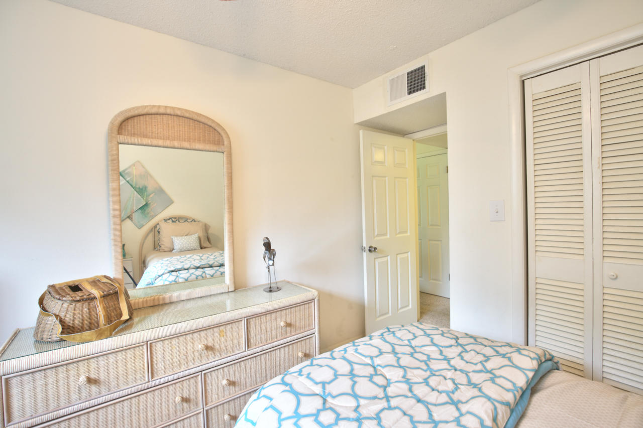 SEASCAPE CONDO GARDEN VILLA - Residential