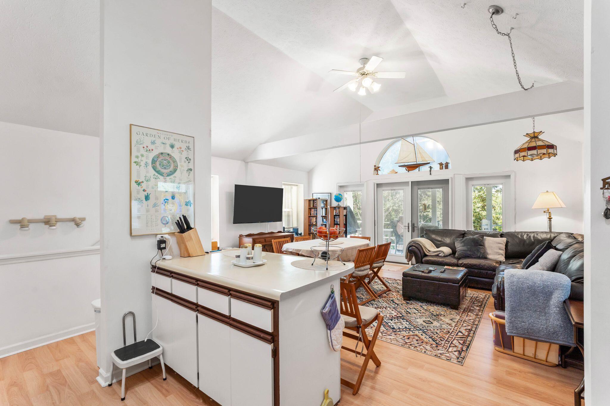 CAMP CREEK LAKE - Residential