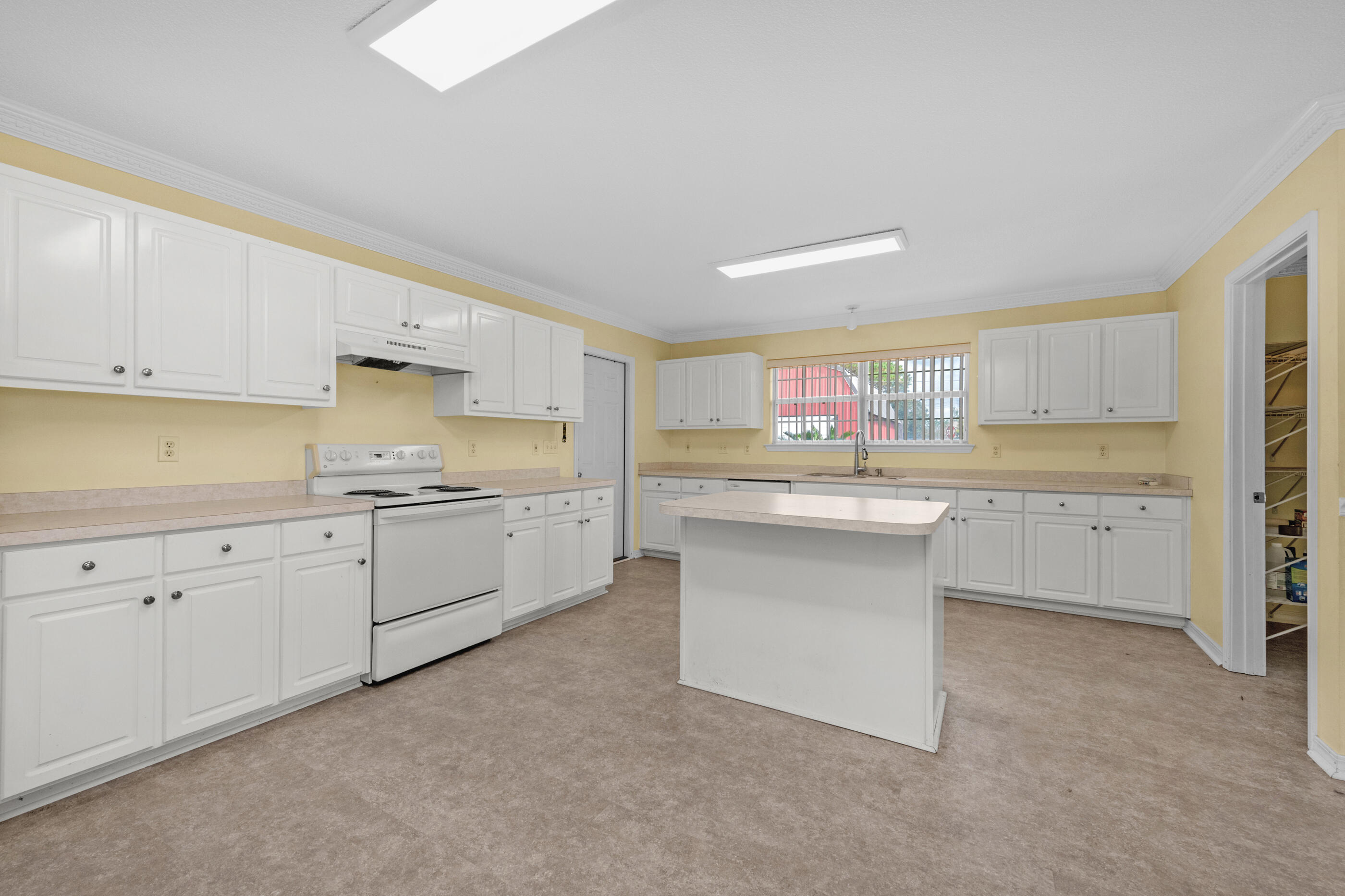 HAMPTON RIDGE ESTATES - Residential