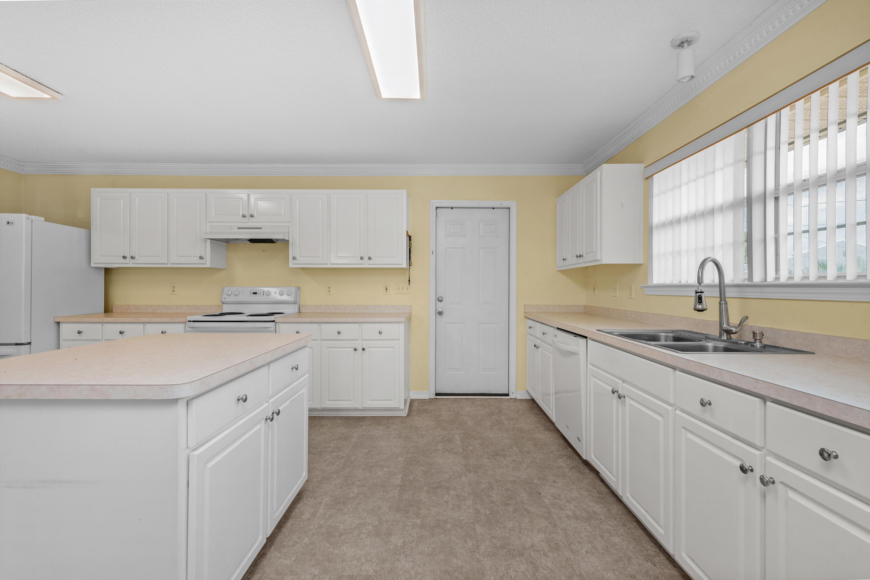 HAMPTON RIDGE ESTATES - Residential