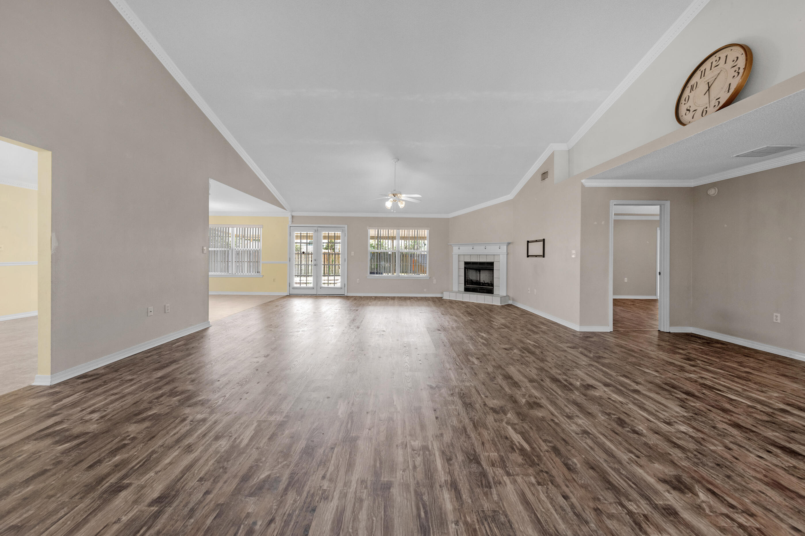 HAMPTON RIDGE ESTATES - Residential