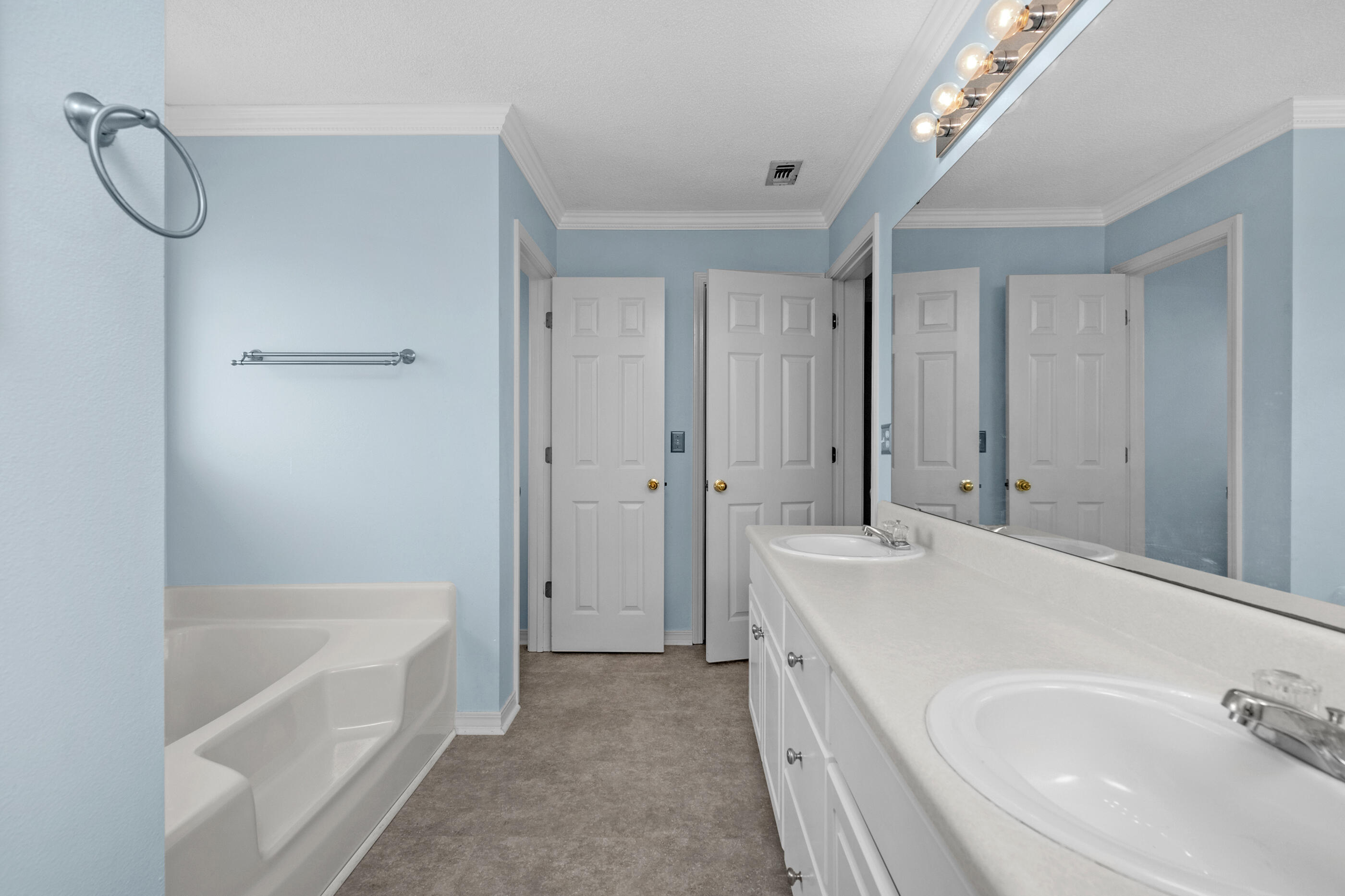 HAMPTON RIDGE ESTATES - Residential