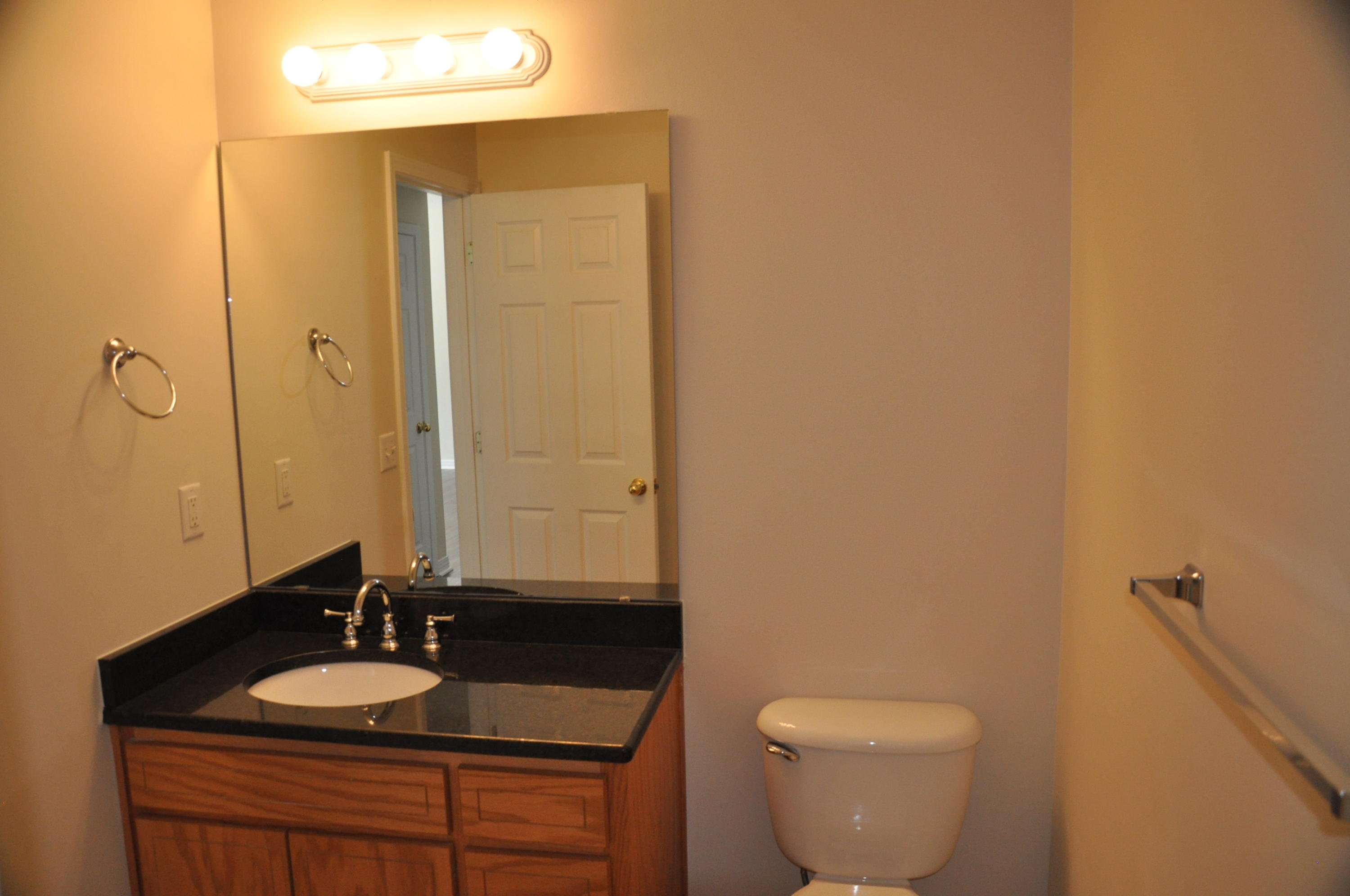 the Oaks at Niceville condo, unit 219, building #5 - Residential