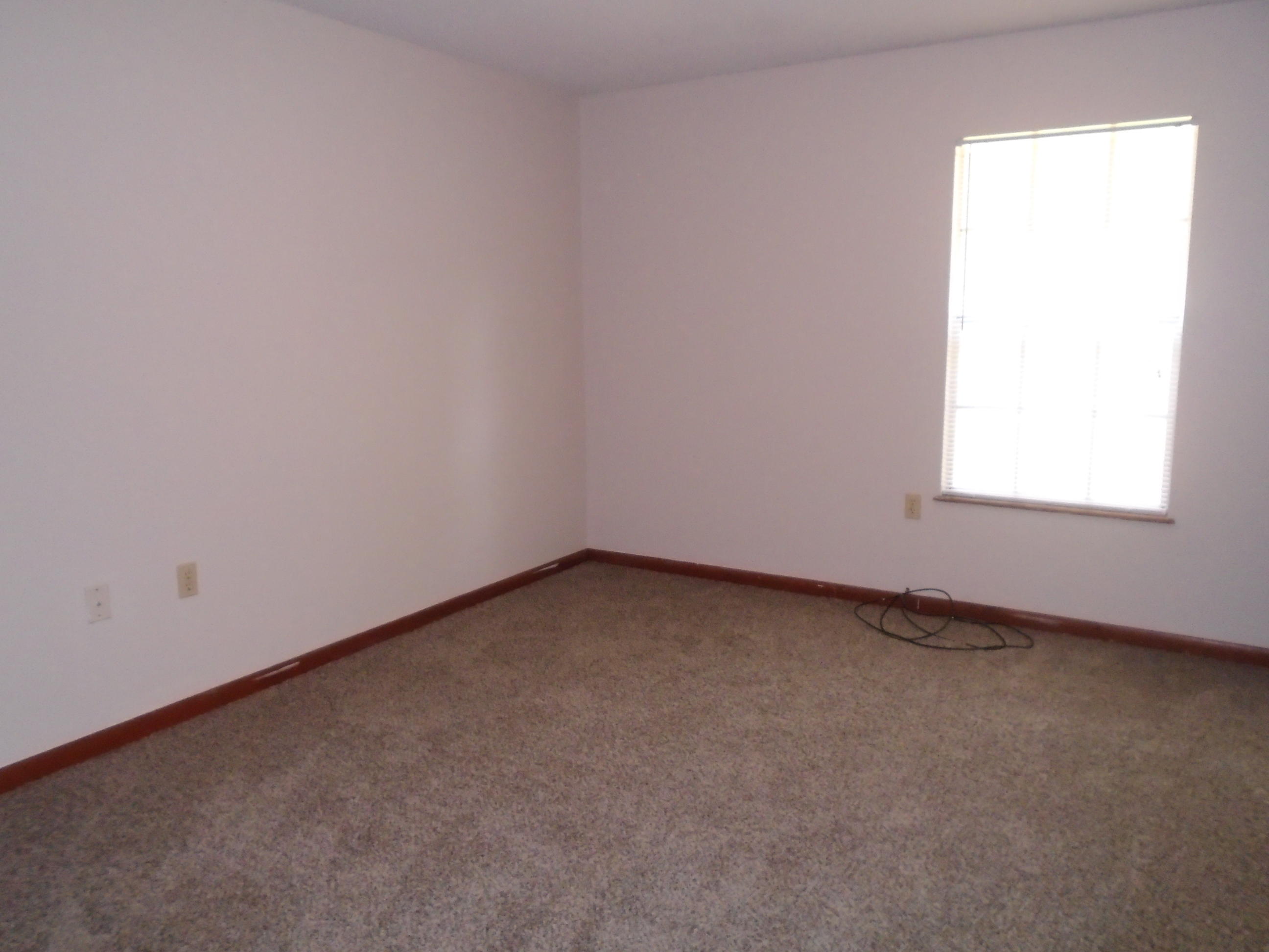 PINE MEADOWS - Residential Lease