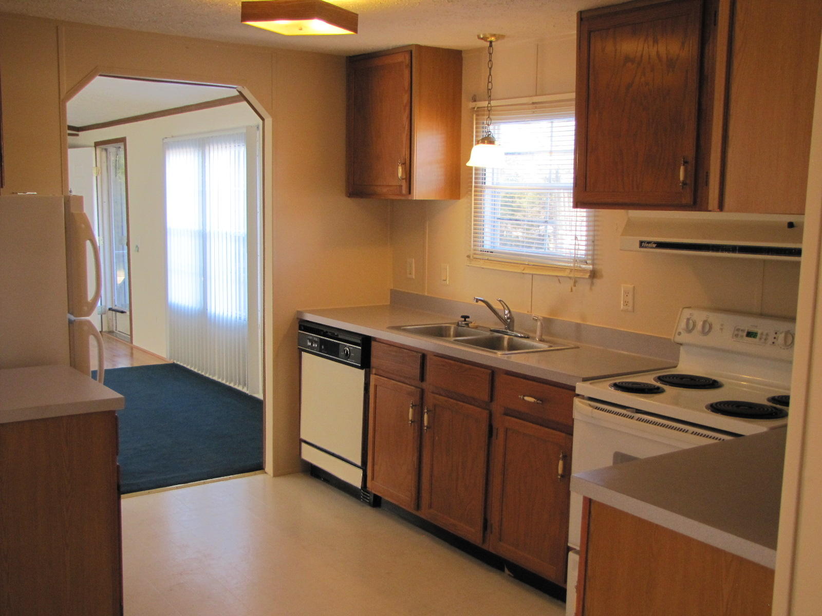 METES & BOUNDS - Residential Lease