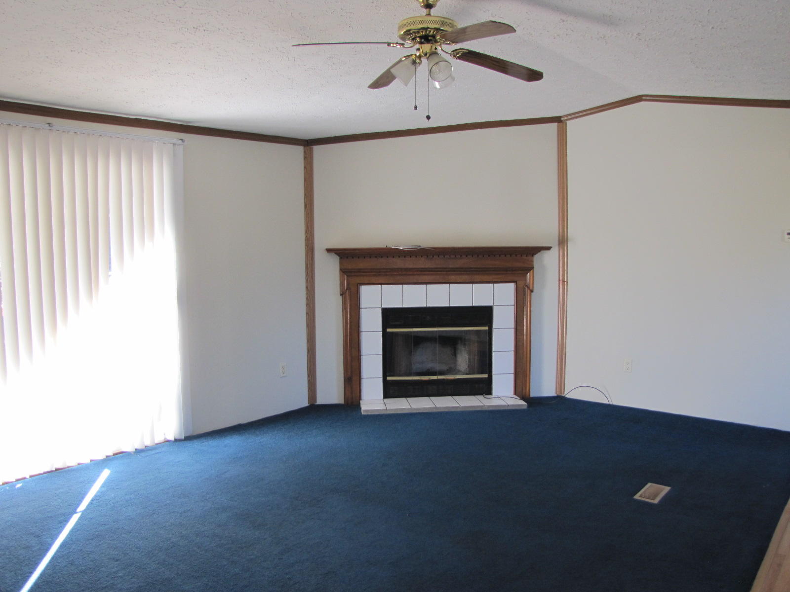 METES & BOUNDS - Residential Lease