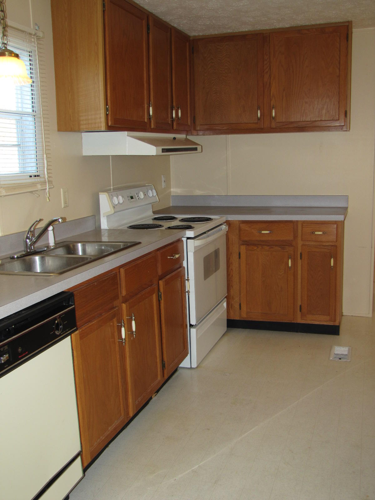 METES & BOUNDS - Residential Lease