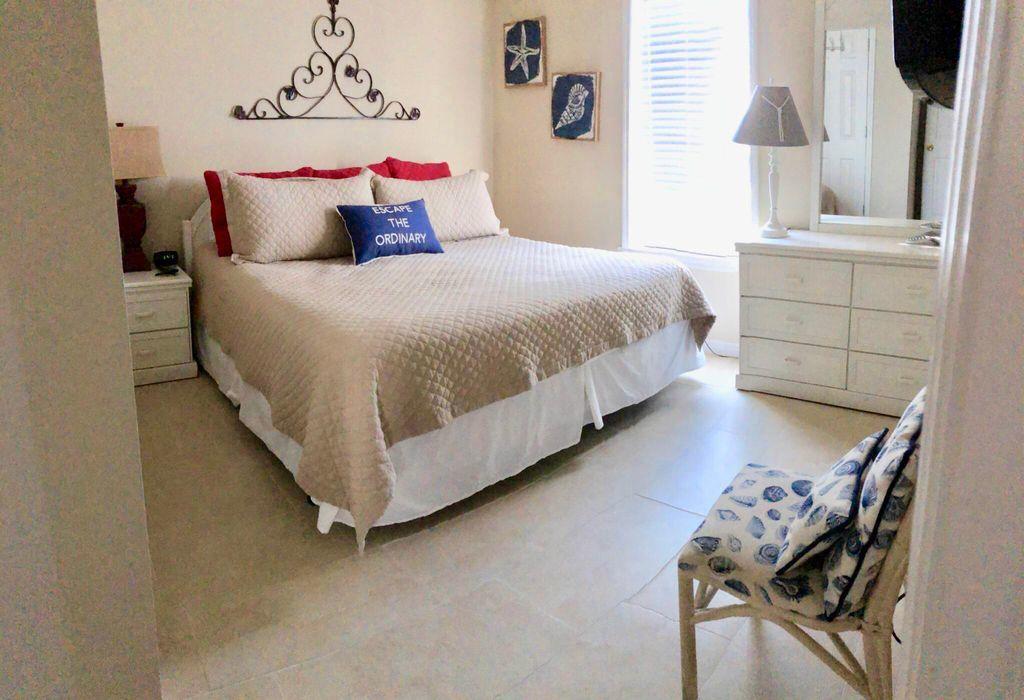 BEACHSIDE VILLAS CONDO - Residential
