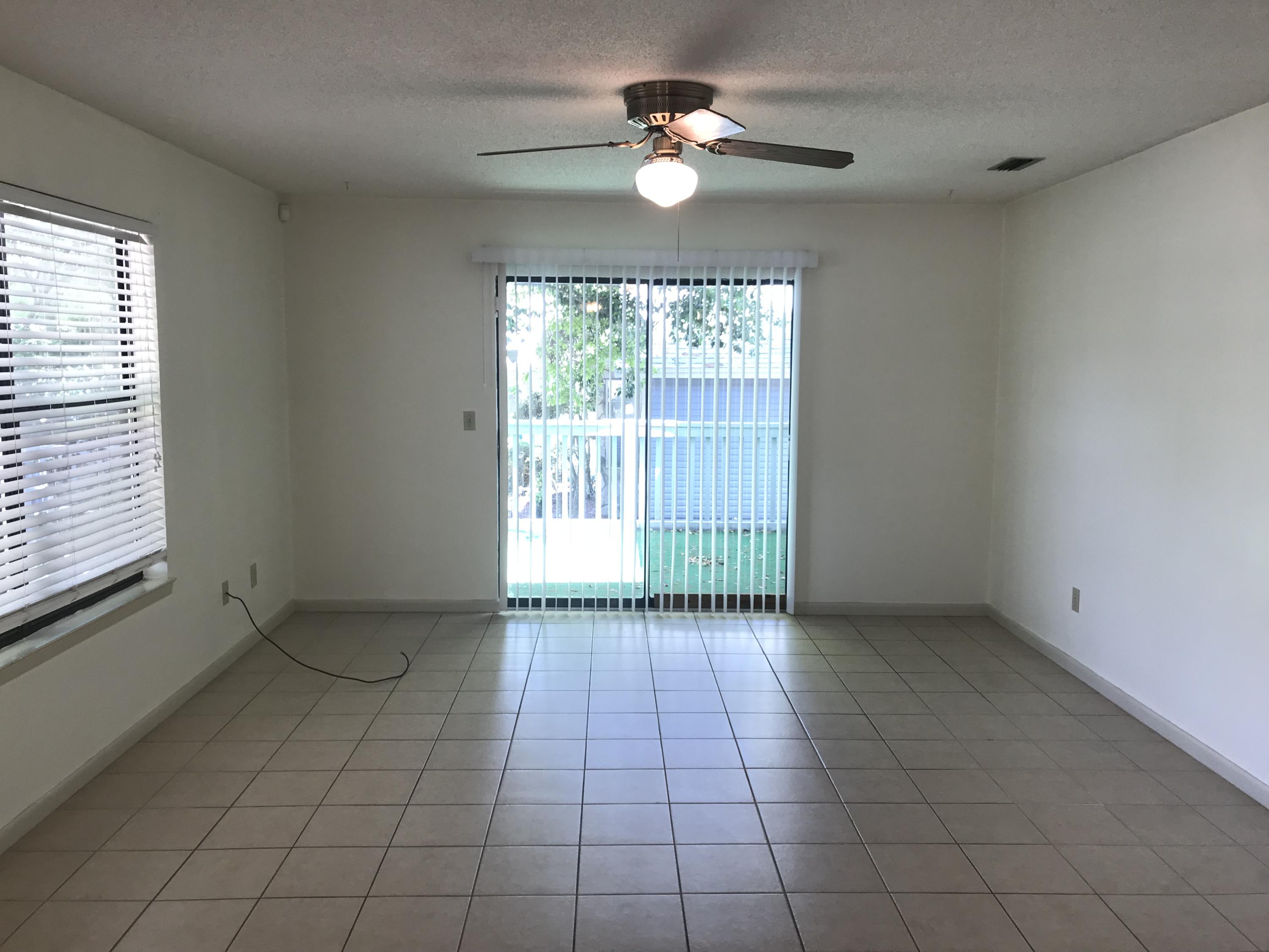 PORT DIXIE - Residential Lease