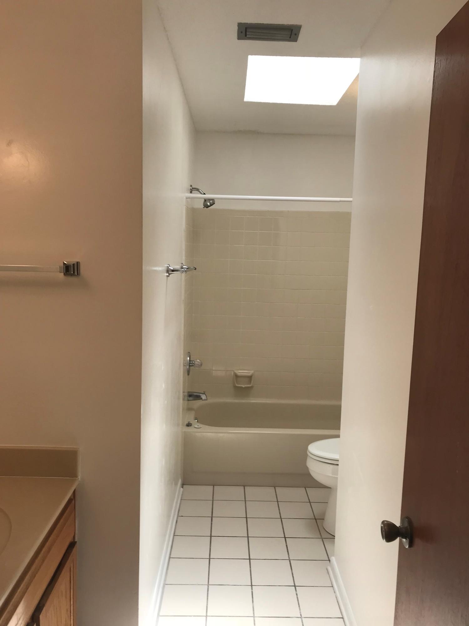 PORT DIXIE - Residential Lease