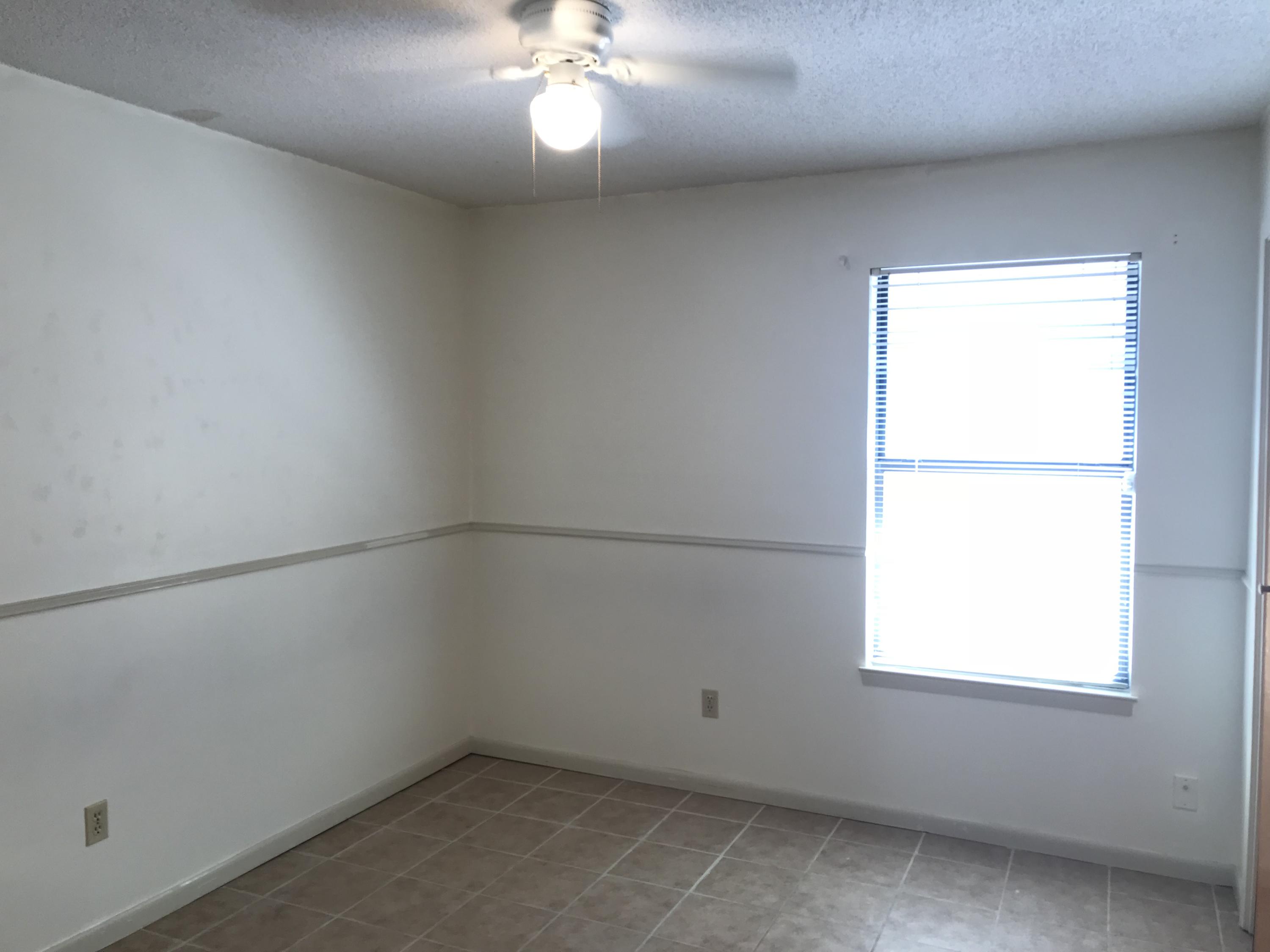PORT DIXIE - Residential Lease