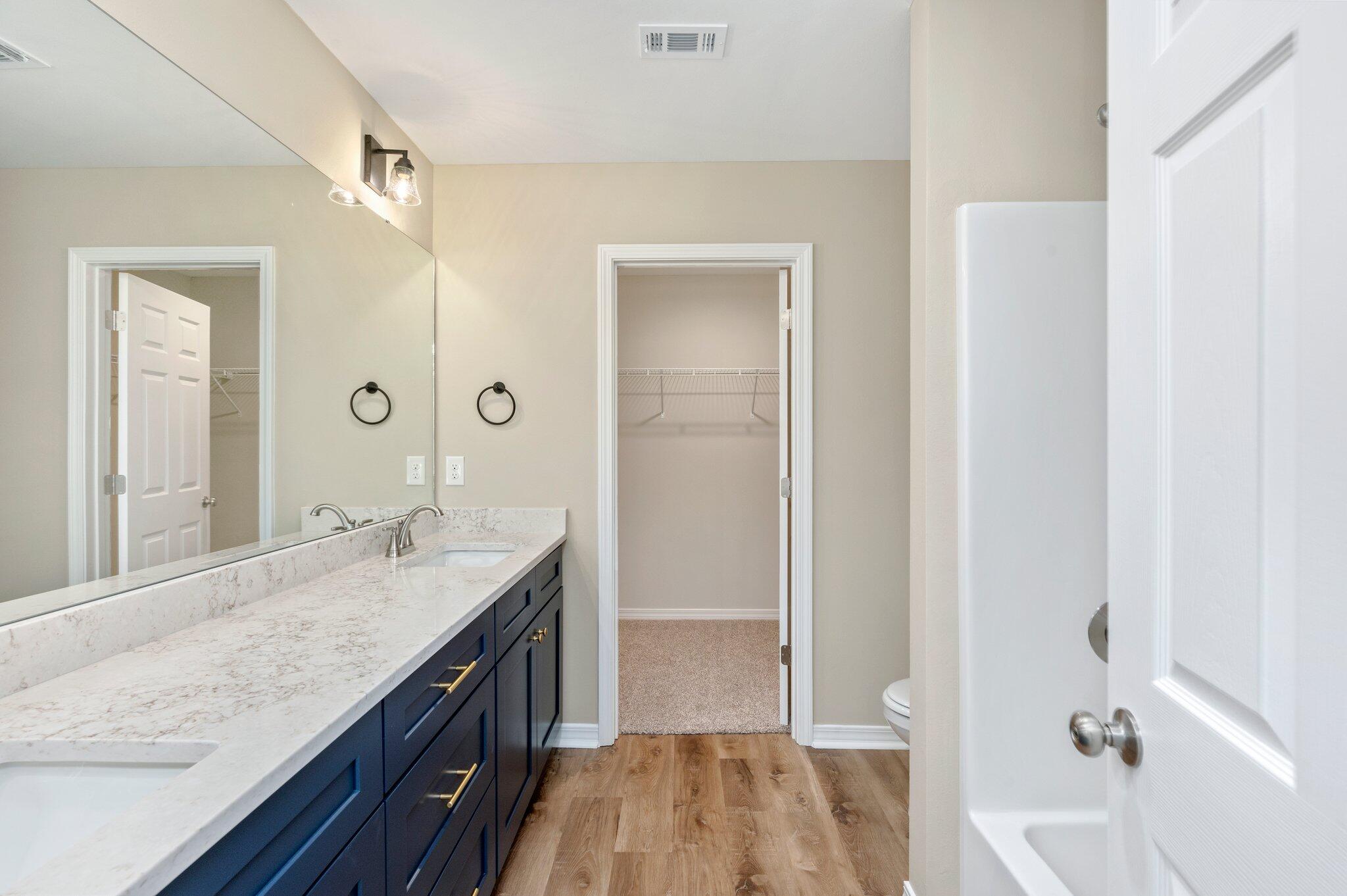 CRESTVIEW - Residential