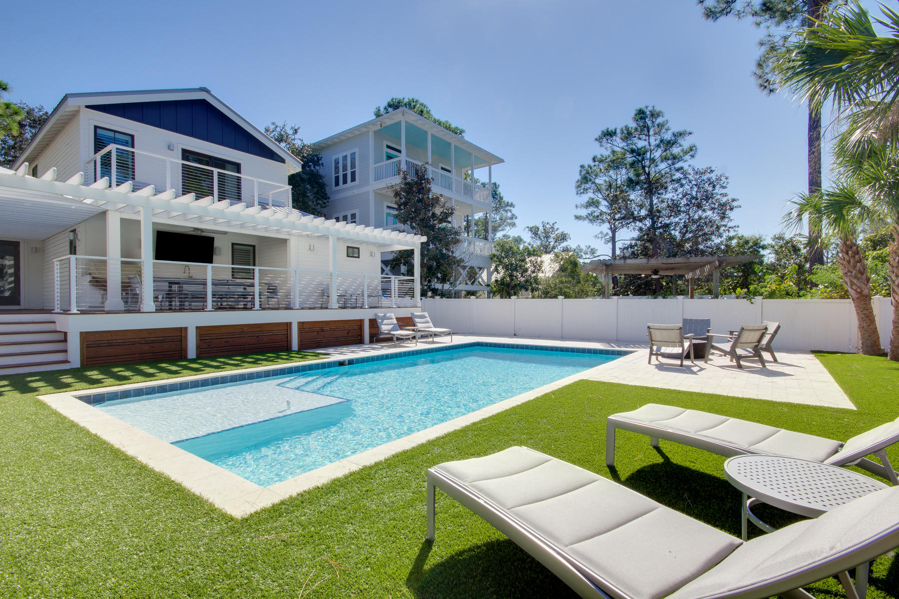 GRAYTON BEACH - Residential