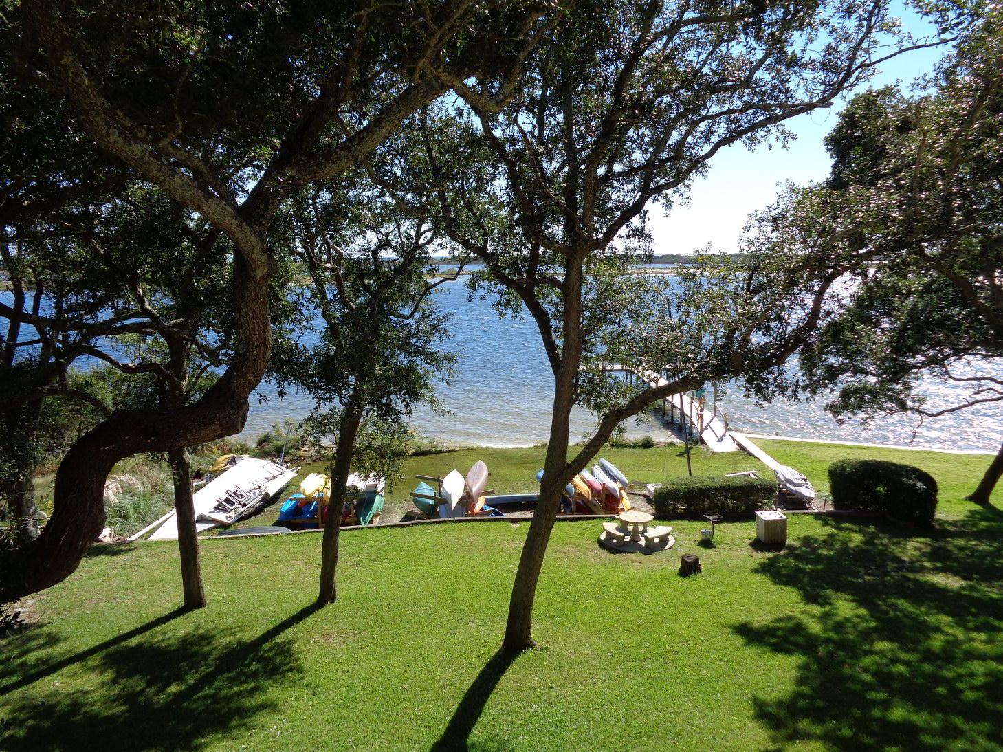 Nicely finished waterfront condo with views of the Santa Rosa Sound. This unit has updated the floors, kitchen, and bathroom. The complex does have an elevator and this unit is located on the quieter, top floor. The proximity to Hurlburt Air Force Base and the amenities of Fort Walton are fantastic, and there is a great pool, community event room, and waterfront park with kayak and paddle board storage for the complex! This unit is turnkey and comes completely furnished and equipped