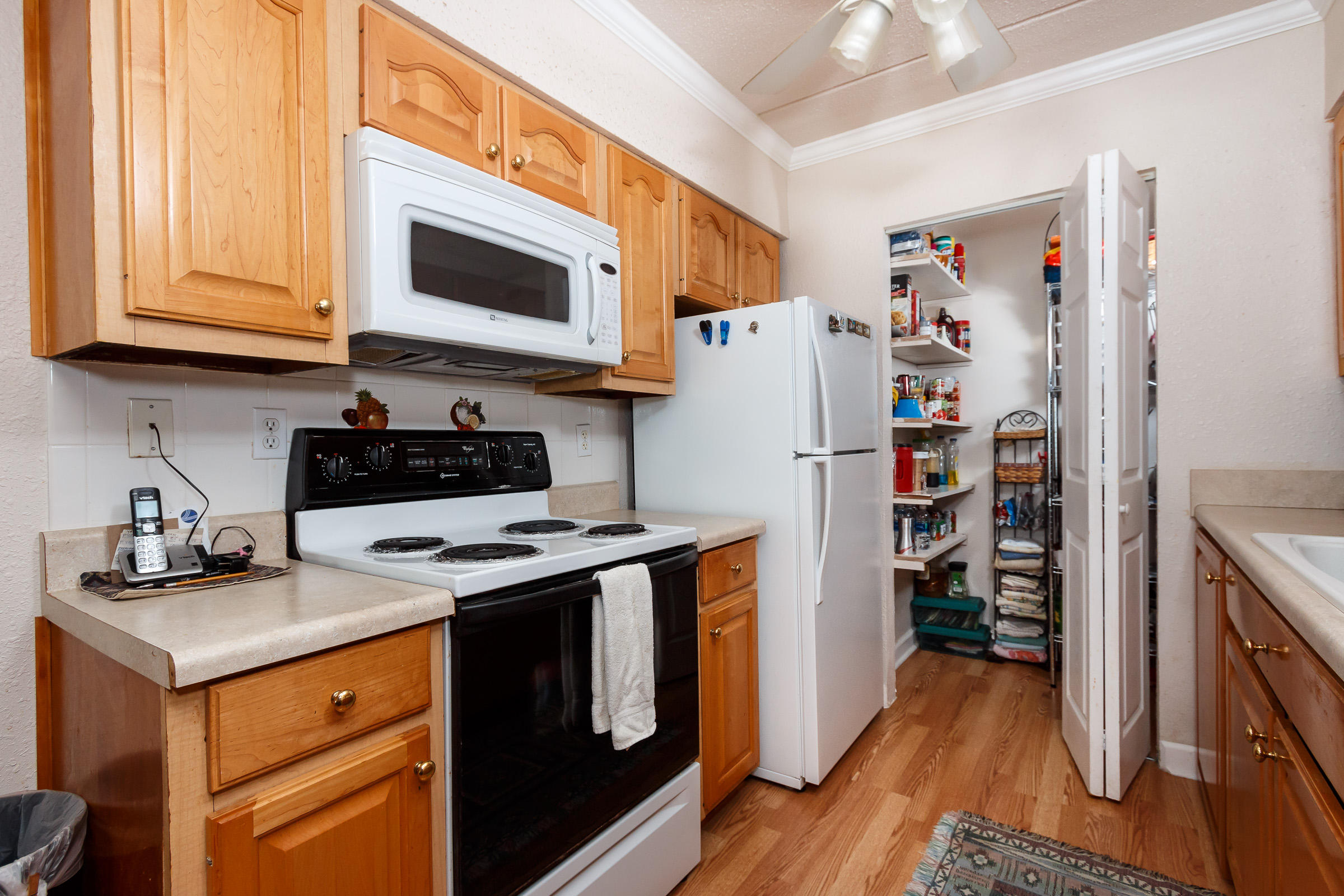 CEDARS CONDO - Residential