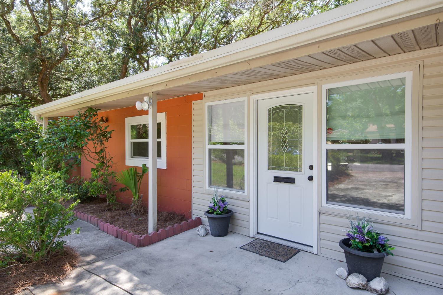 ELLIOTTS POINT - Residential