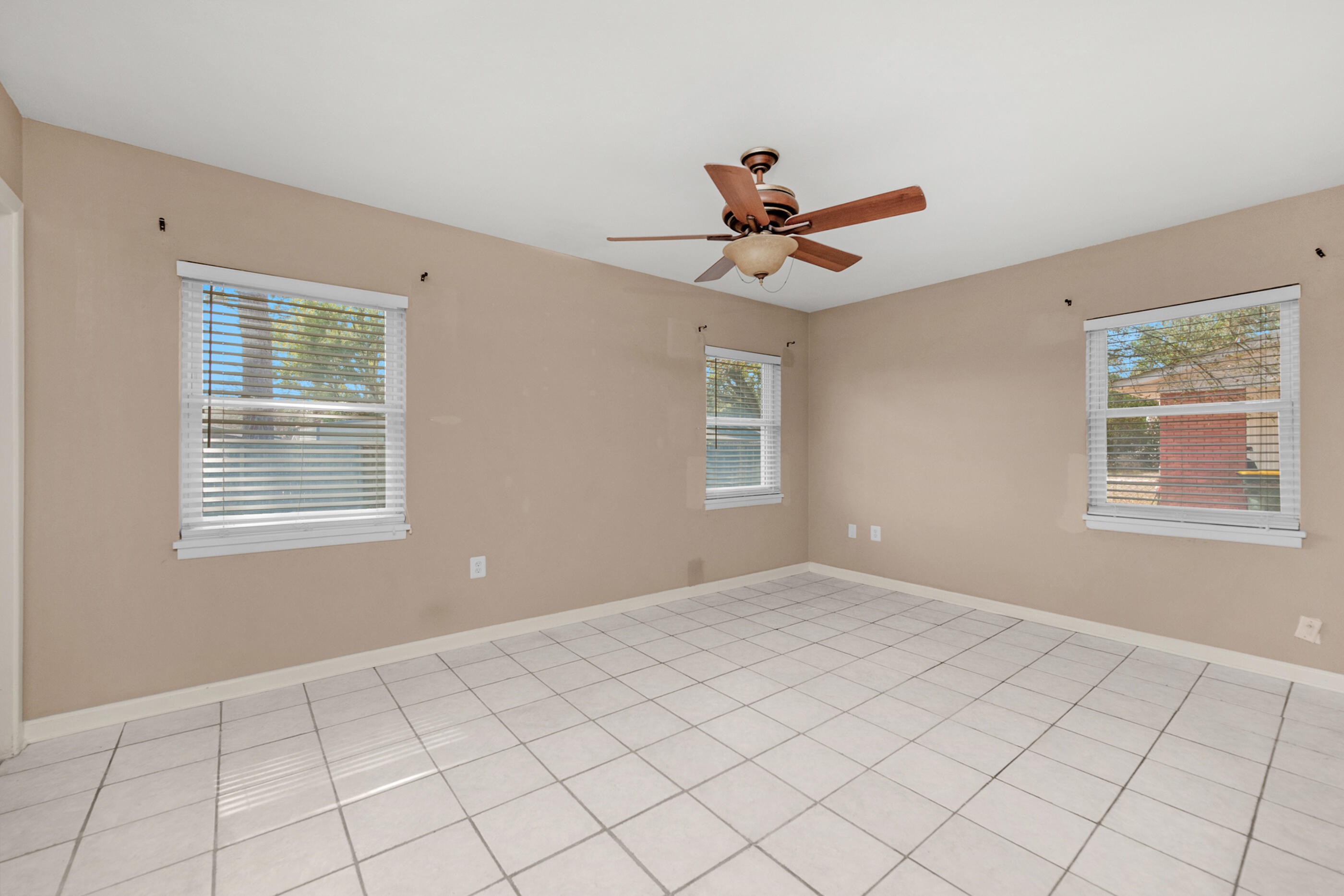 Vesta Hts 1st - Residential