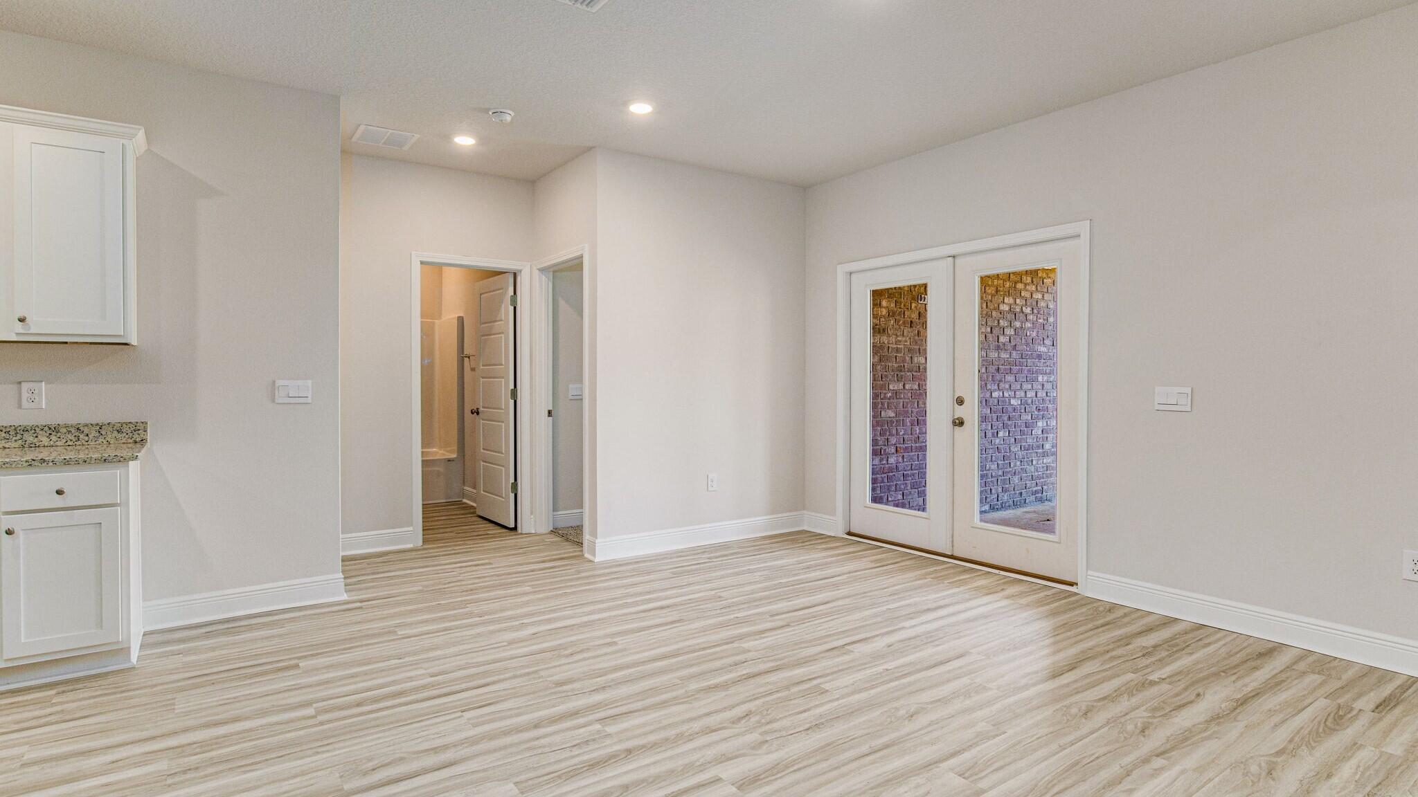PLANTATION WOODS - Residential