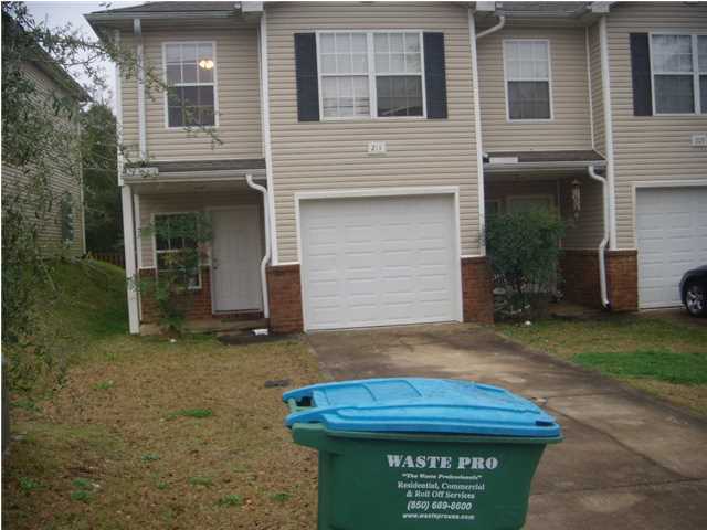 END UNIT. CEILING FANS IN THE LIVING ROOM & BEDROOMS. NEW CARPET - AUG 2016. NEW AC - SEPT 2016. SPACIOUS ROOMS. TILE FLOORS IN THE FOYER, HALL KITCHEN & BATHS. HALF BATH WITH PEDESTAL SINK AND PRETTY MIRROR FOR YOUR GUESTS. MASTER SUITE WITH A WALK IN CLOSET. DUAL VANITIES IN THE BATH. UPSTAIRS WASHER & DRYER HOOKUPS.PATIO. 1-CAR GARAGE W/AUTO OPENER. LAWN PUMP AND SPRINKLER SYSTEM. SECURITY DEPOSIT INCLUDES NONREFUNDABLE FLOOR CLEANING FEE AND PEST CONTROL FEE. CREDIT CHECK FEE IS $30 PER PERSON.