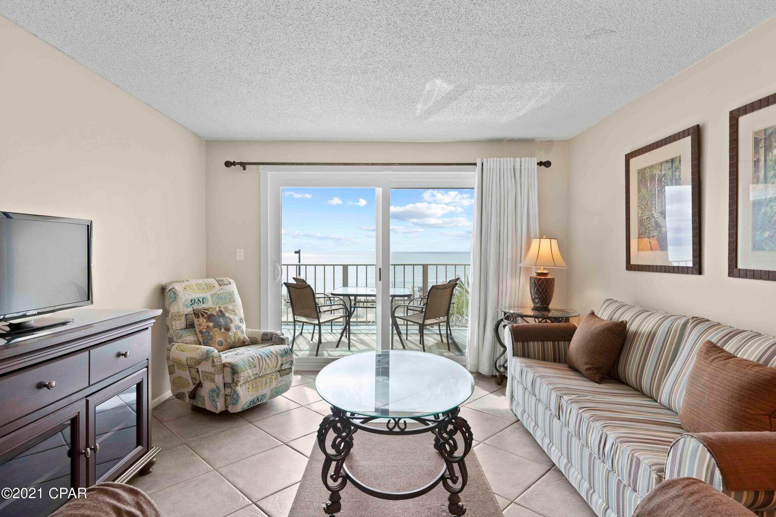 REGENCY TOWERS - Residential