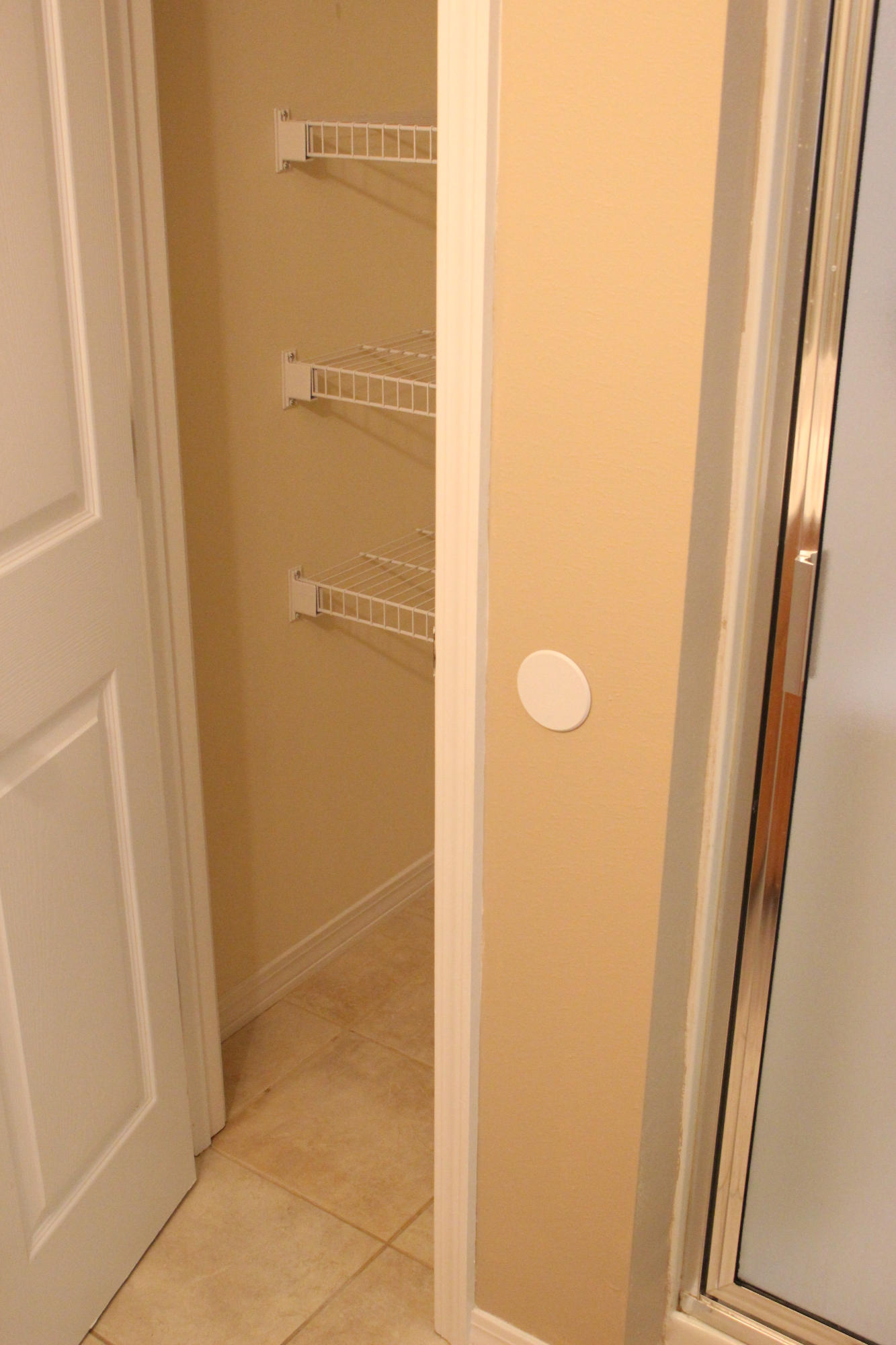RIVERCHASE S/D PH 1 - Residential Lease