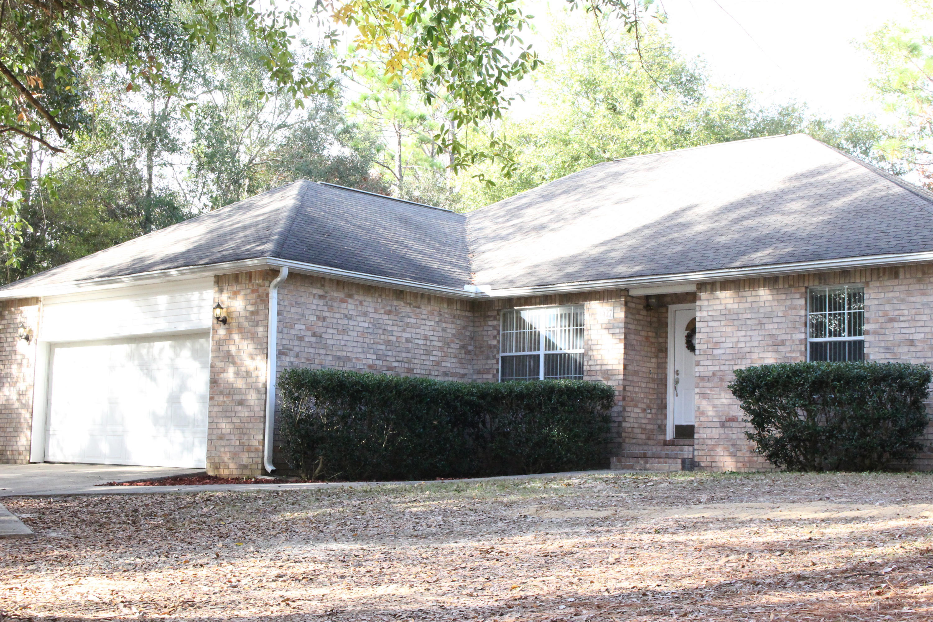 RIVERCHASE S/D PH 1 - Residential Lease