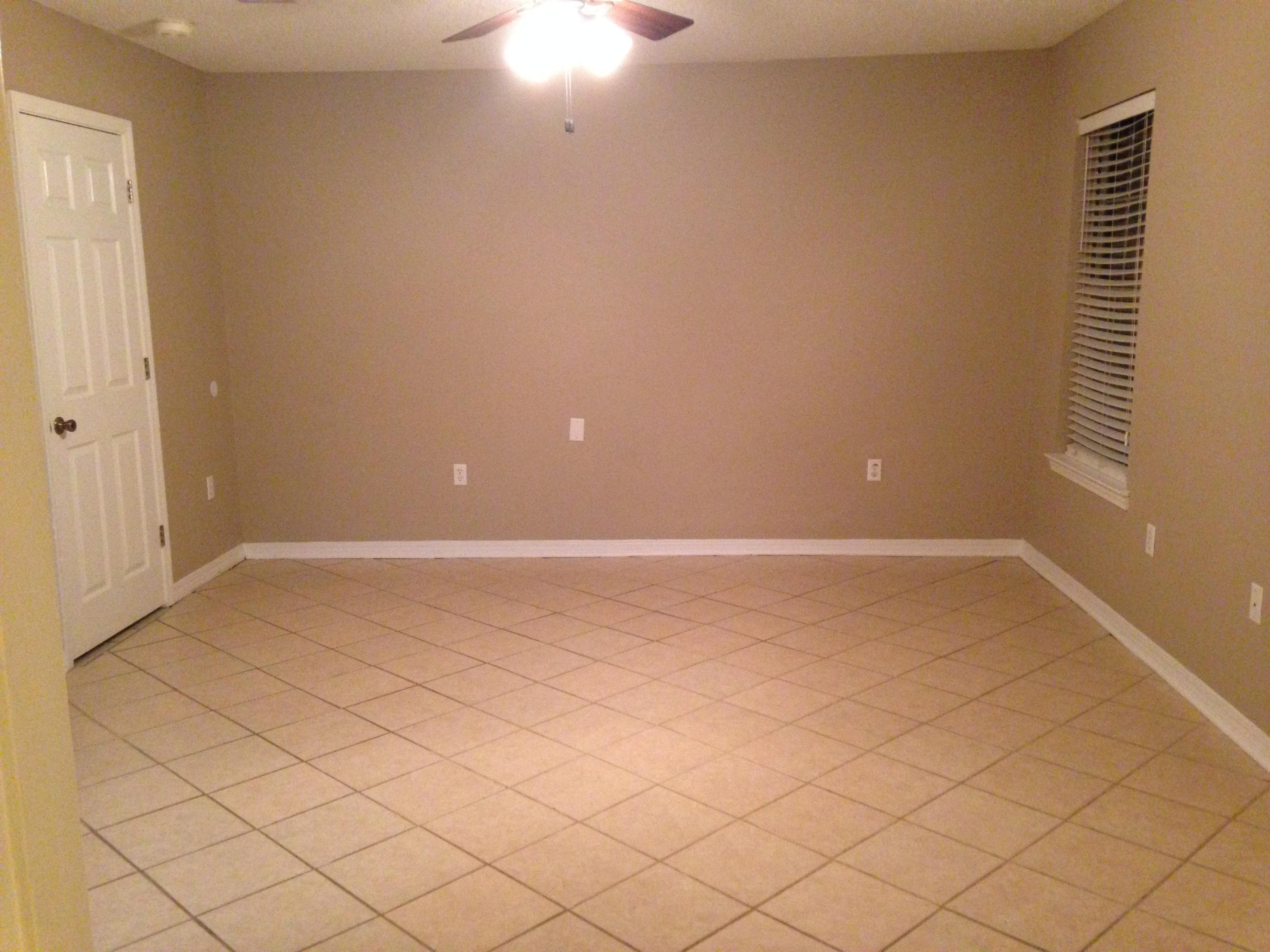 RIVERCHASE S/D PH 1 - Residential Lease