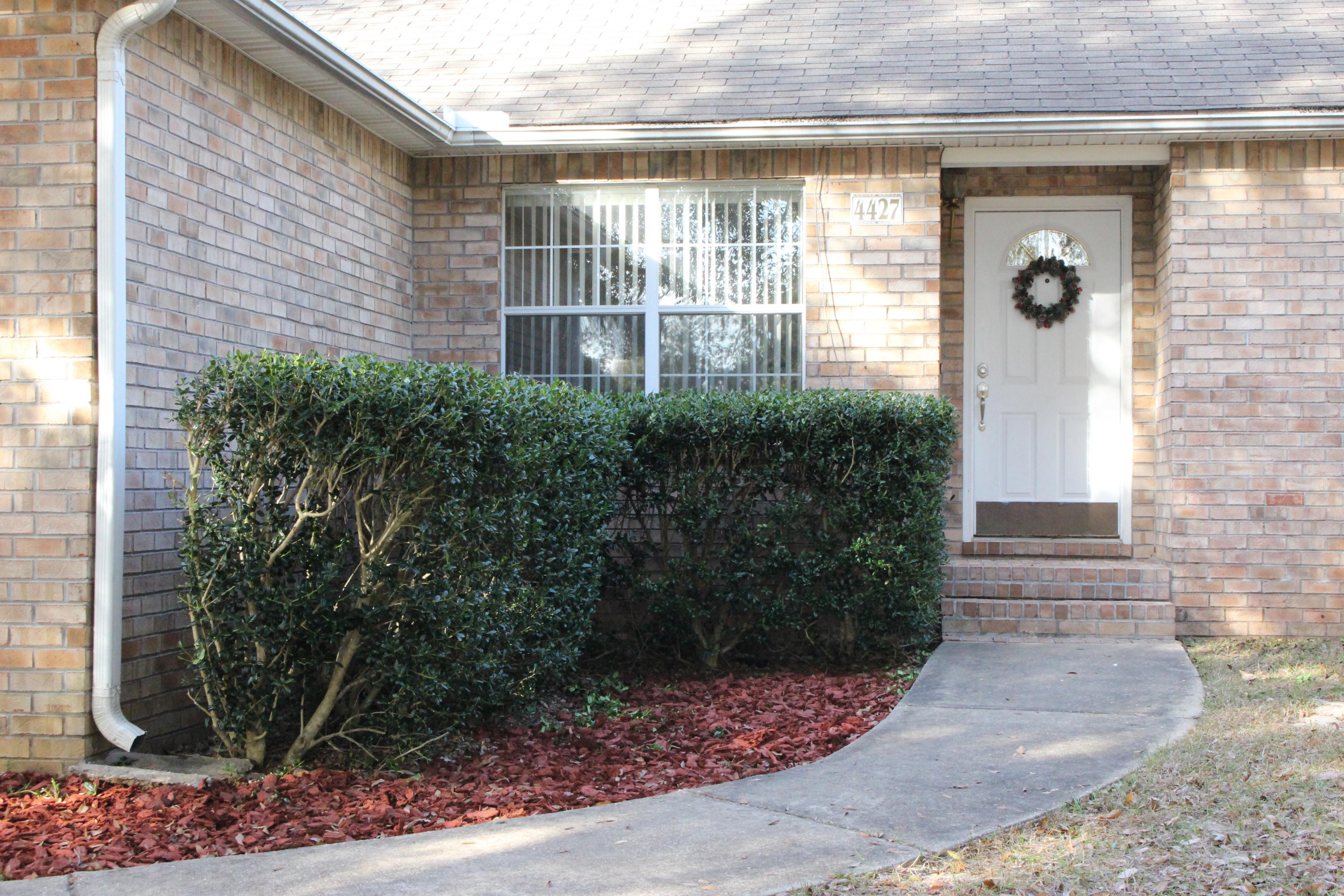 RIVERCHASE S/D PH 1 - Residential Lease