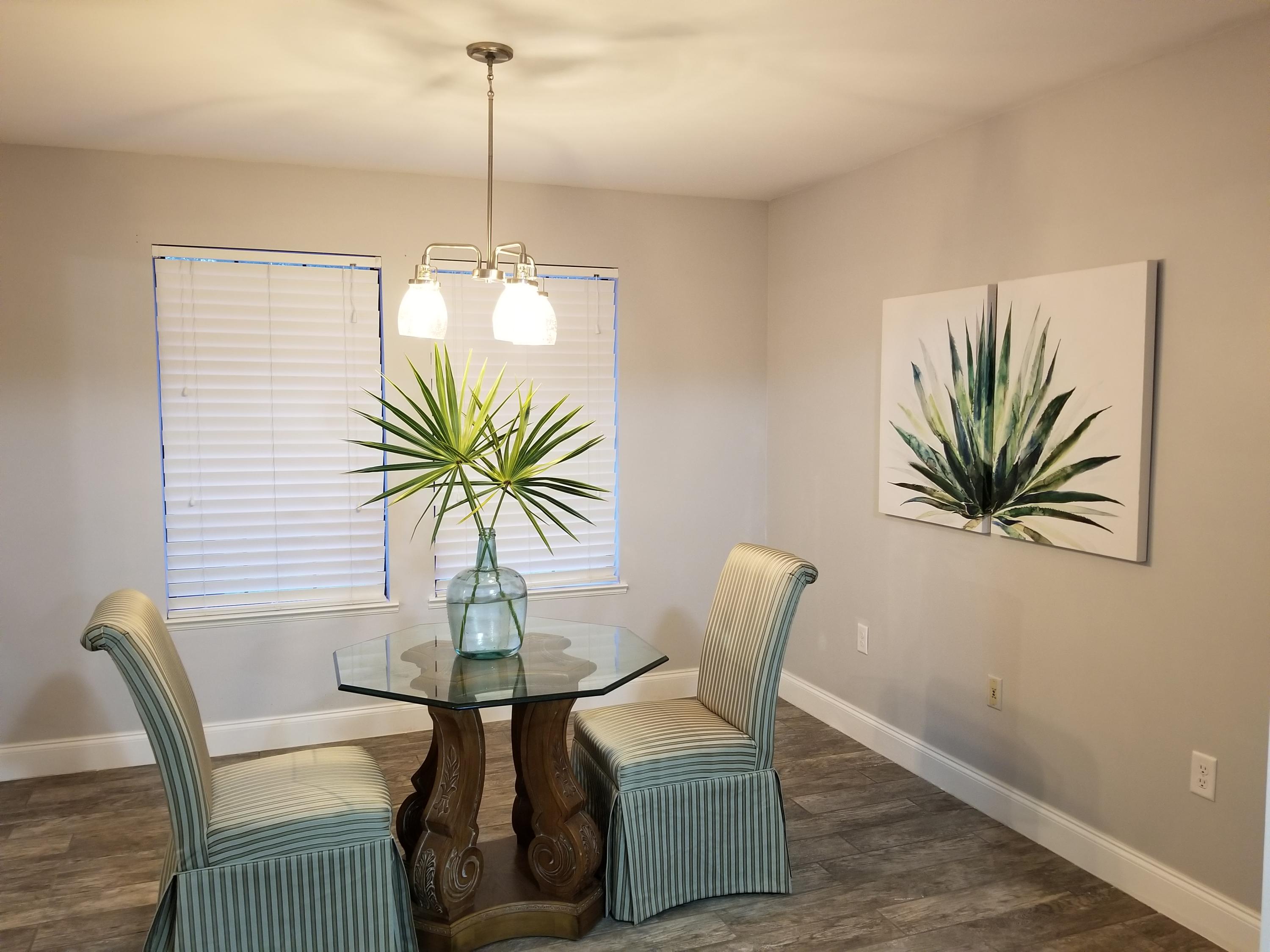 TIMBERLAKE ESTATES - Residential
