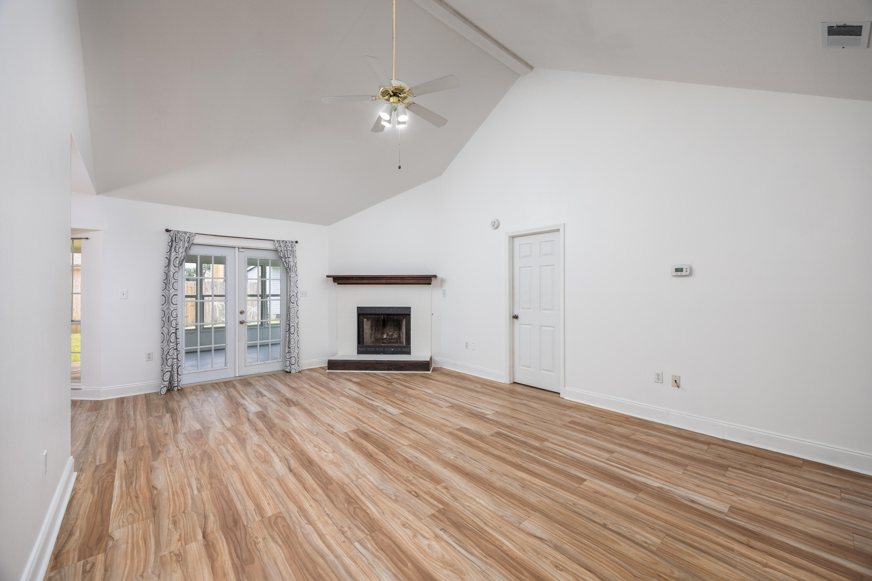 PINE RIDGE TRACE RE/SUB - Residential