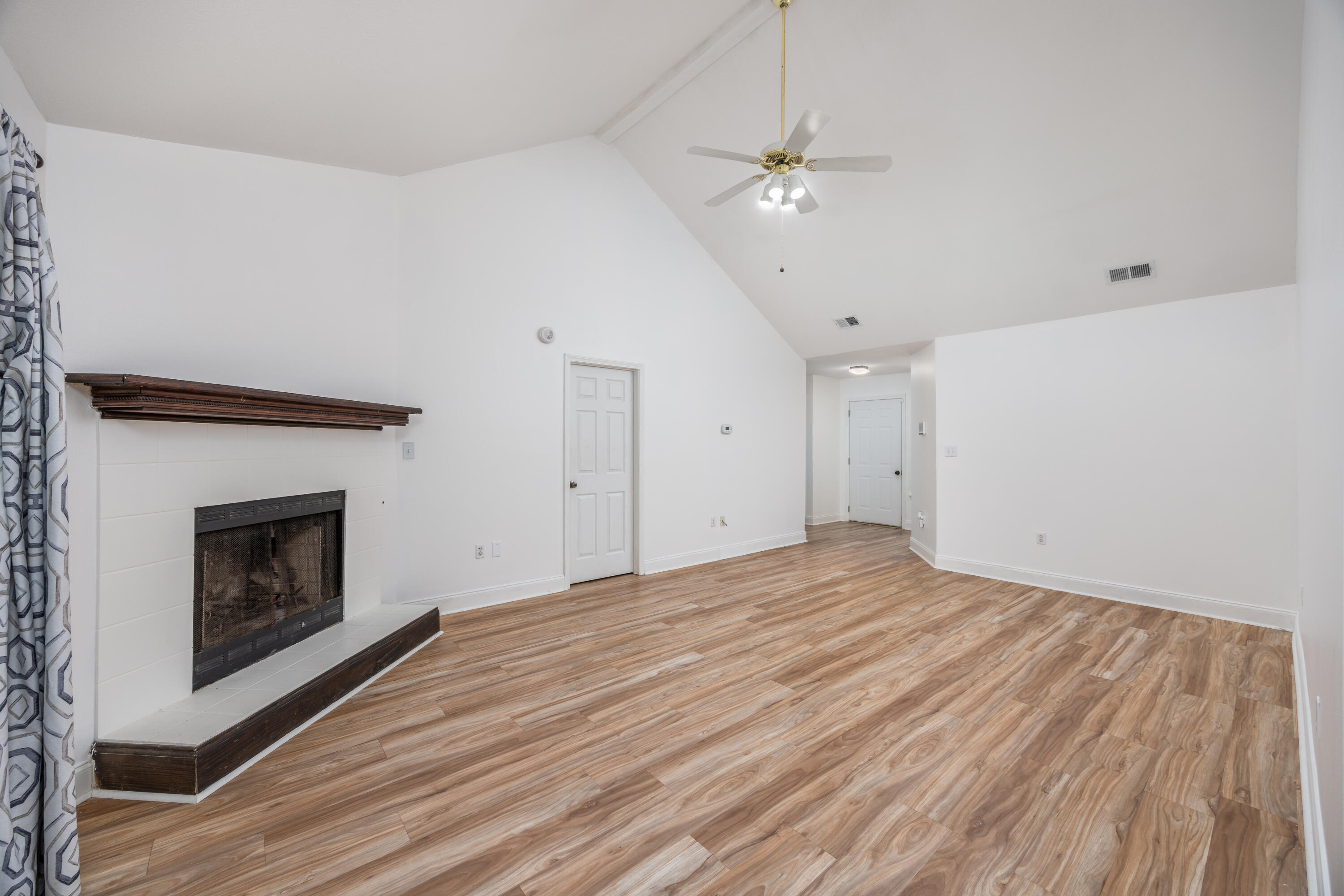 PINE RIDGE TRACE RE/SUB - Residential