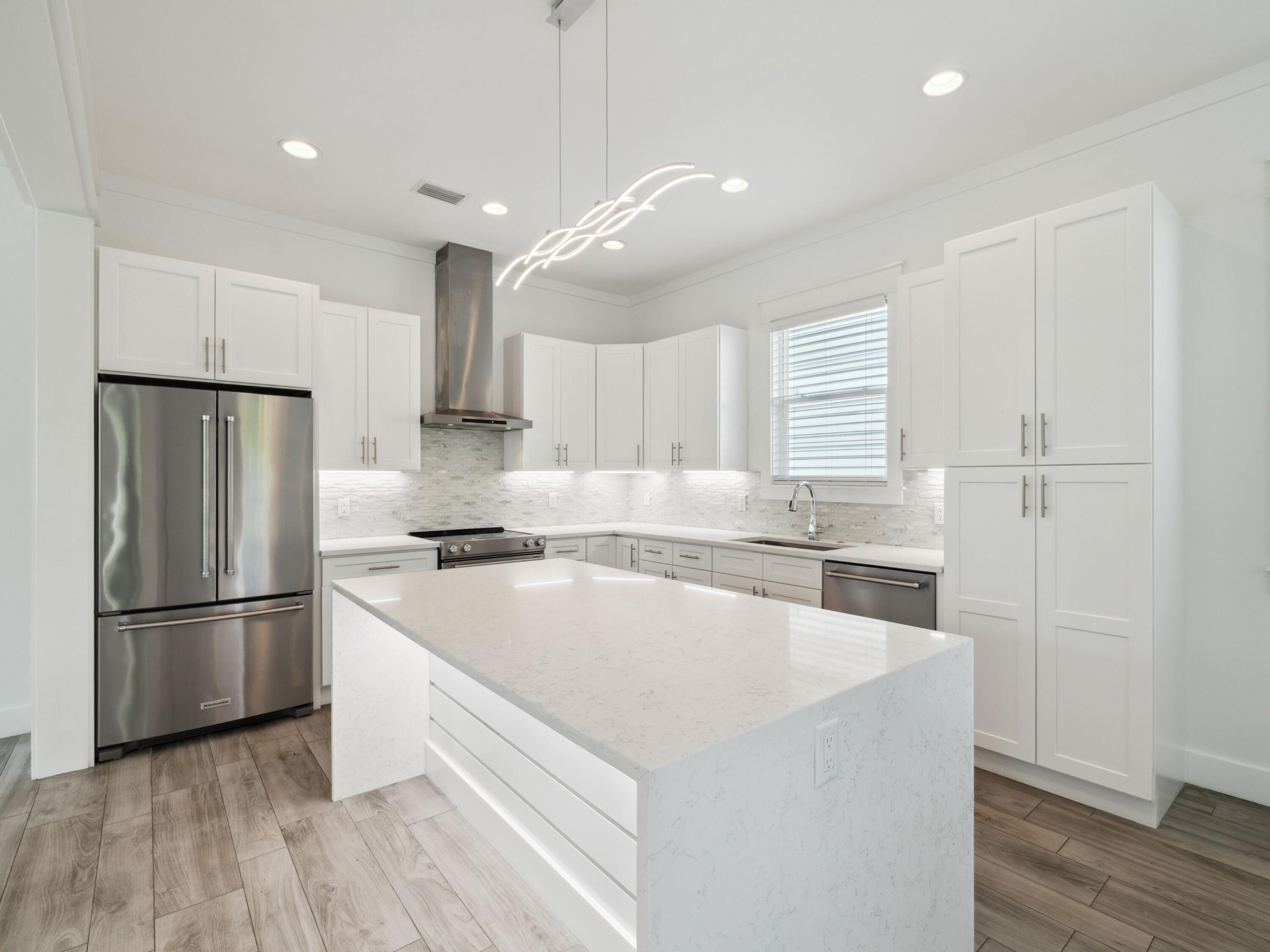 Bayshore Pines - Residential