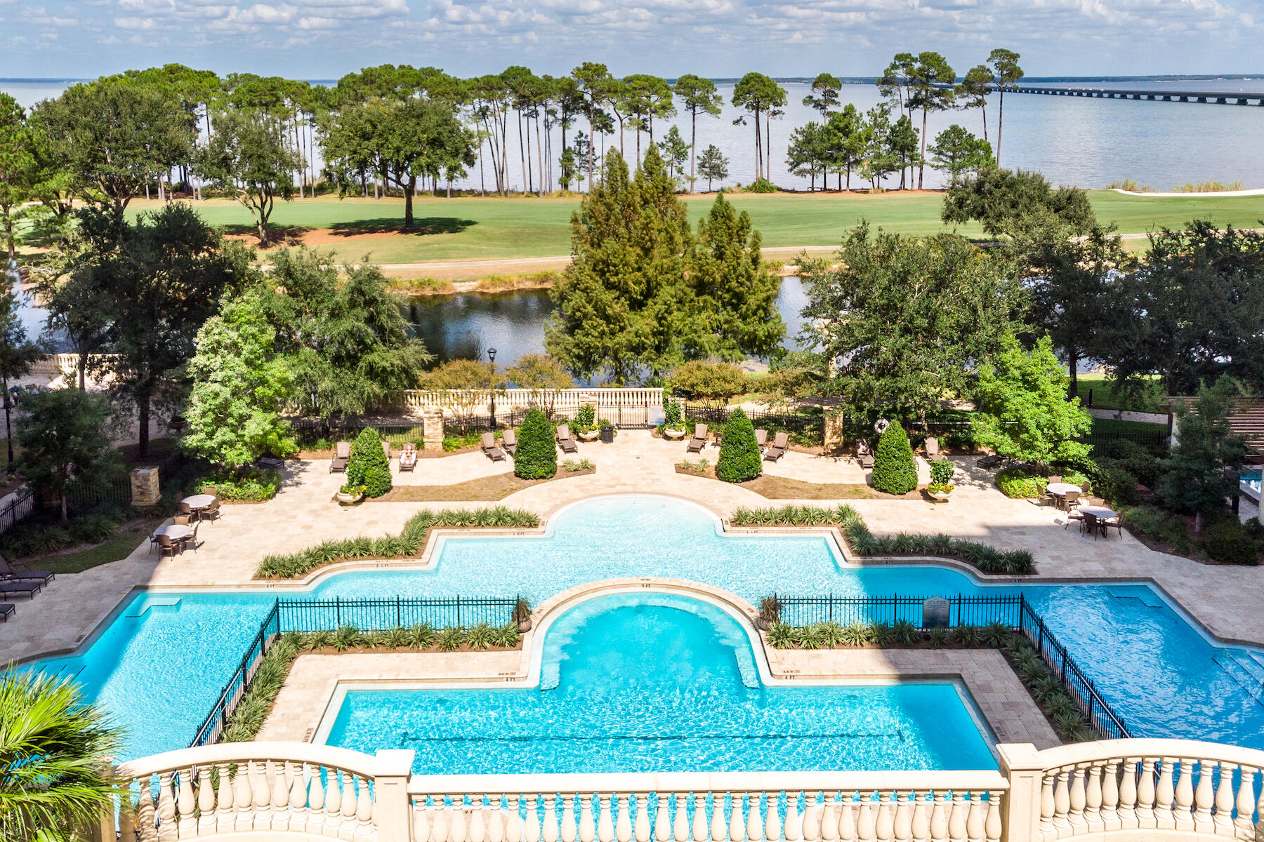 ONE WATER PLACE - Residential