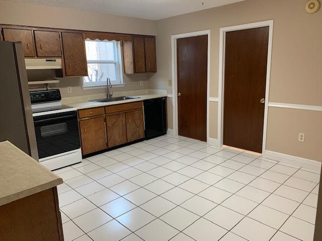 MCLAUGHLIN & HARRIS - Residential Lease