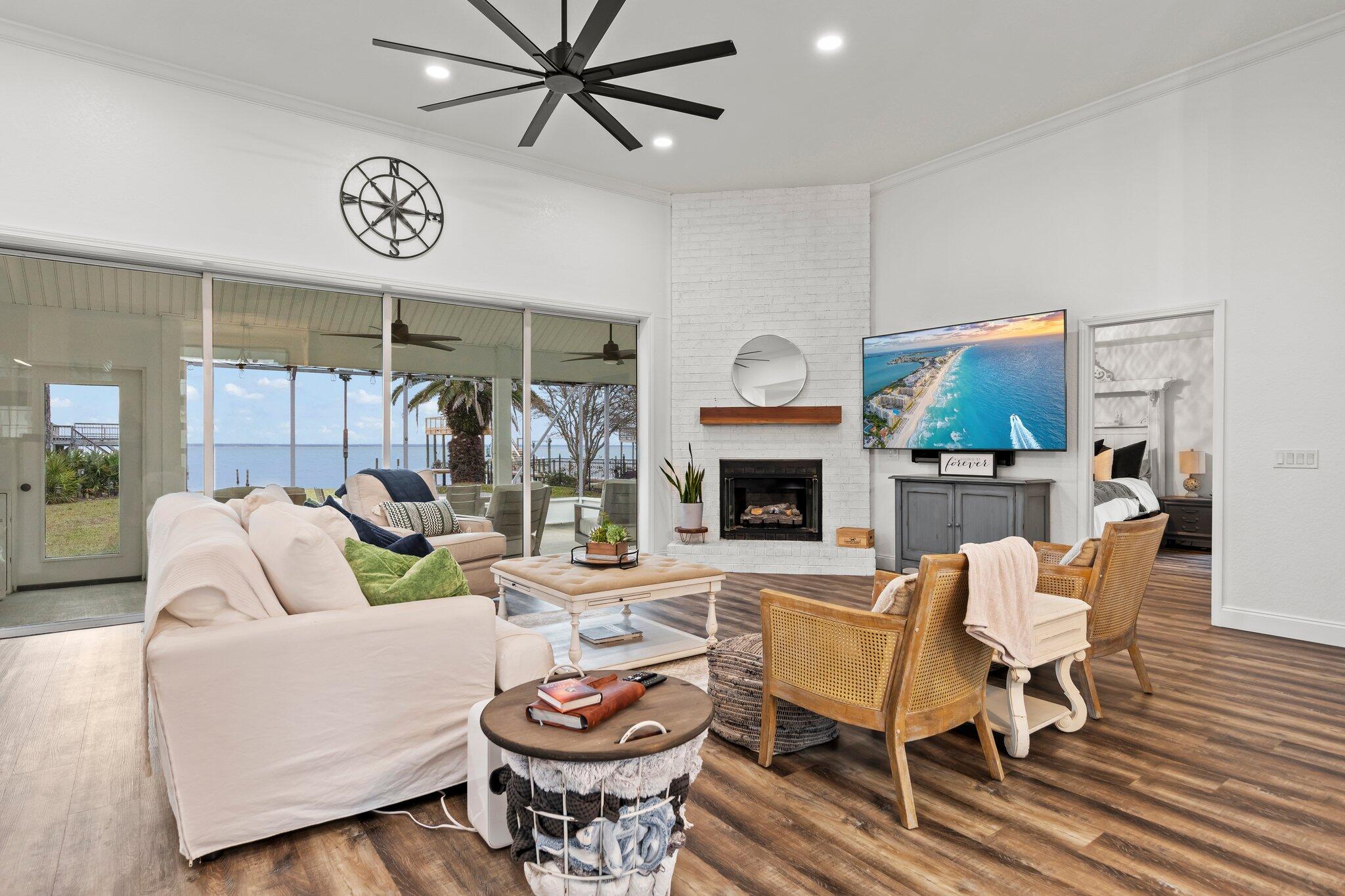 CALLIE SHORES UNREC - Residential
