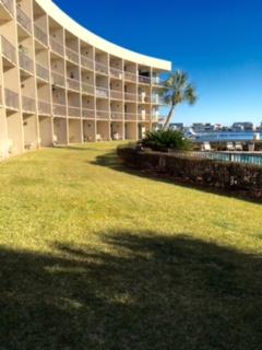 PIRATES BAY PH 1 - Residential Lease