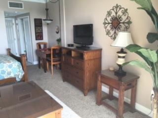 PIRATES BAY PH 1 - Residential Lease