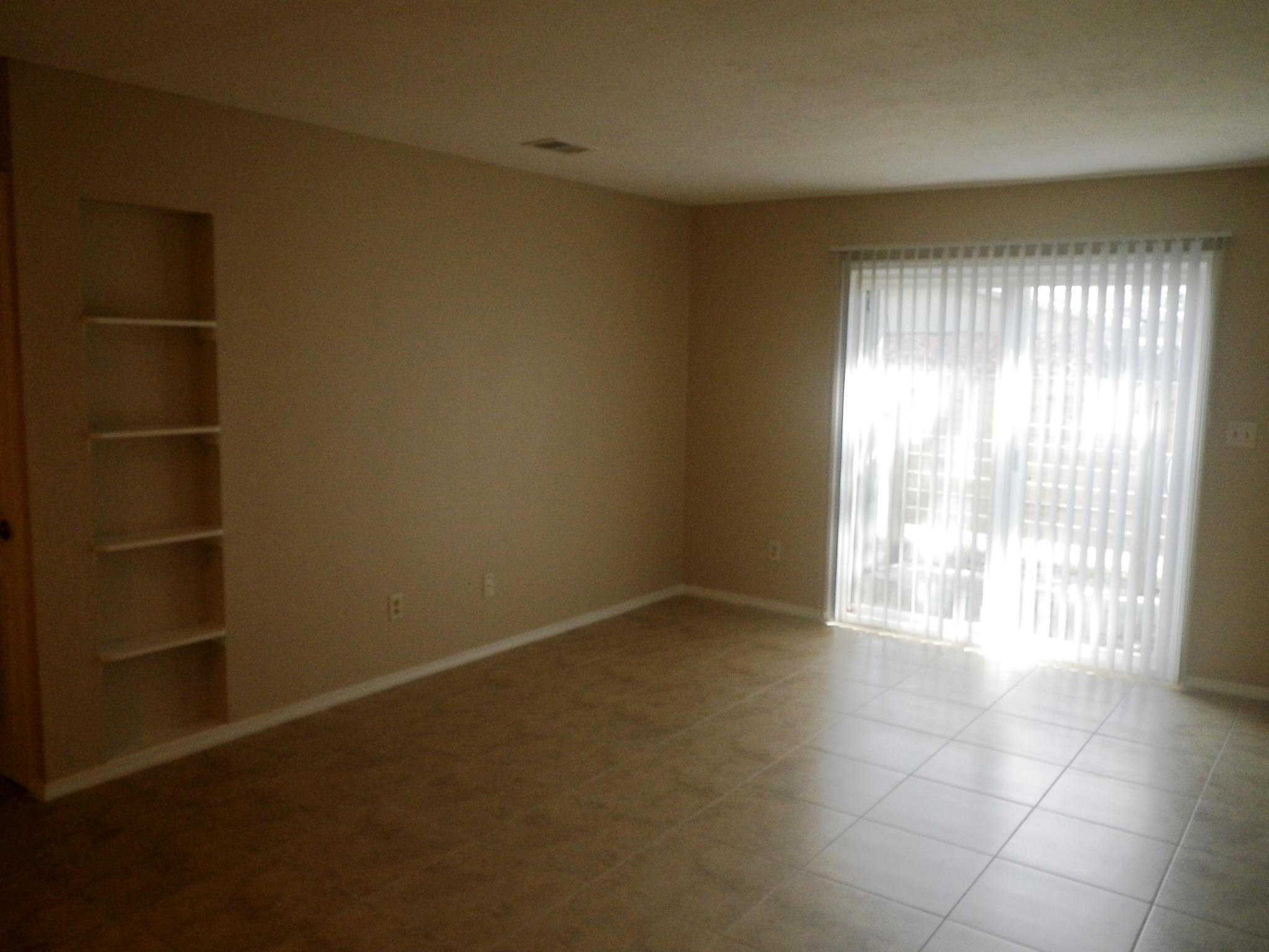 GREENBRIAR ESTATES UNIT 3 - Residential Lease