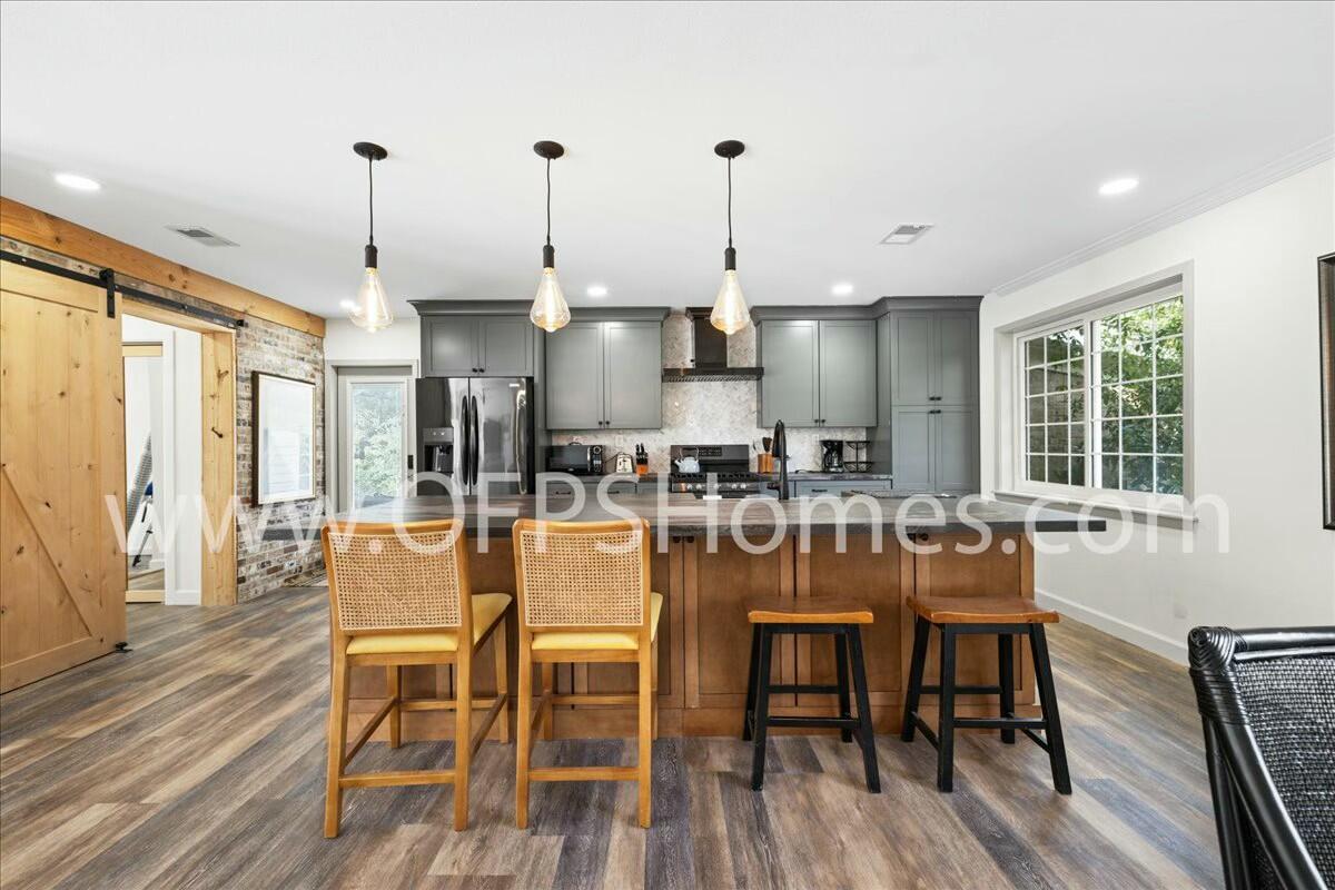 MORENO ACRES - Residential Lease