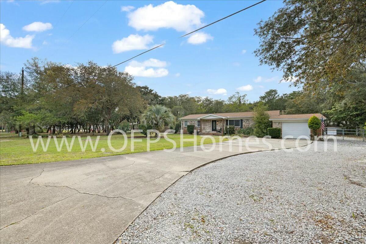 MORENO ACRES - Residential Lease