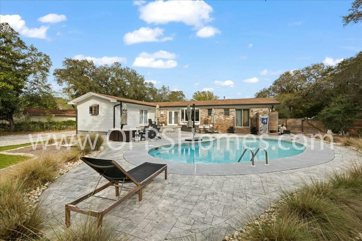 MORENO ACRES - Residential Lease