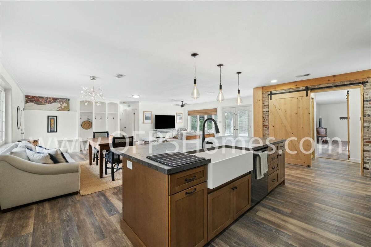 MORENO ACRES - Residential Lease