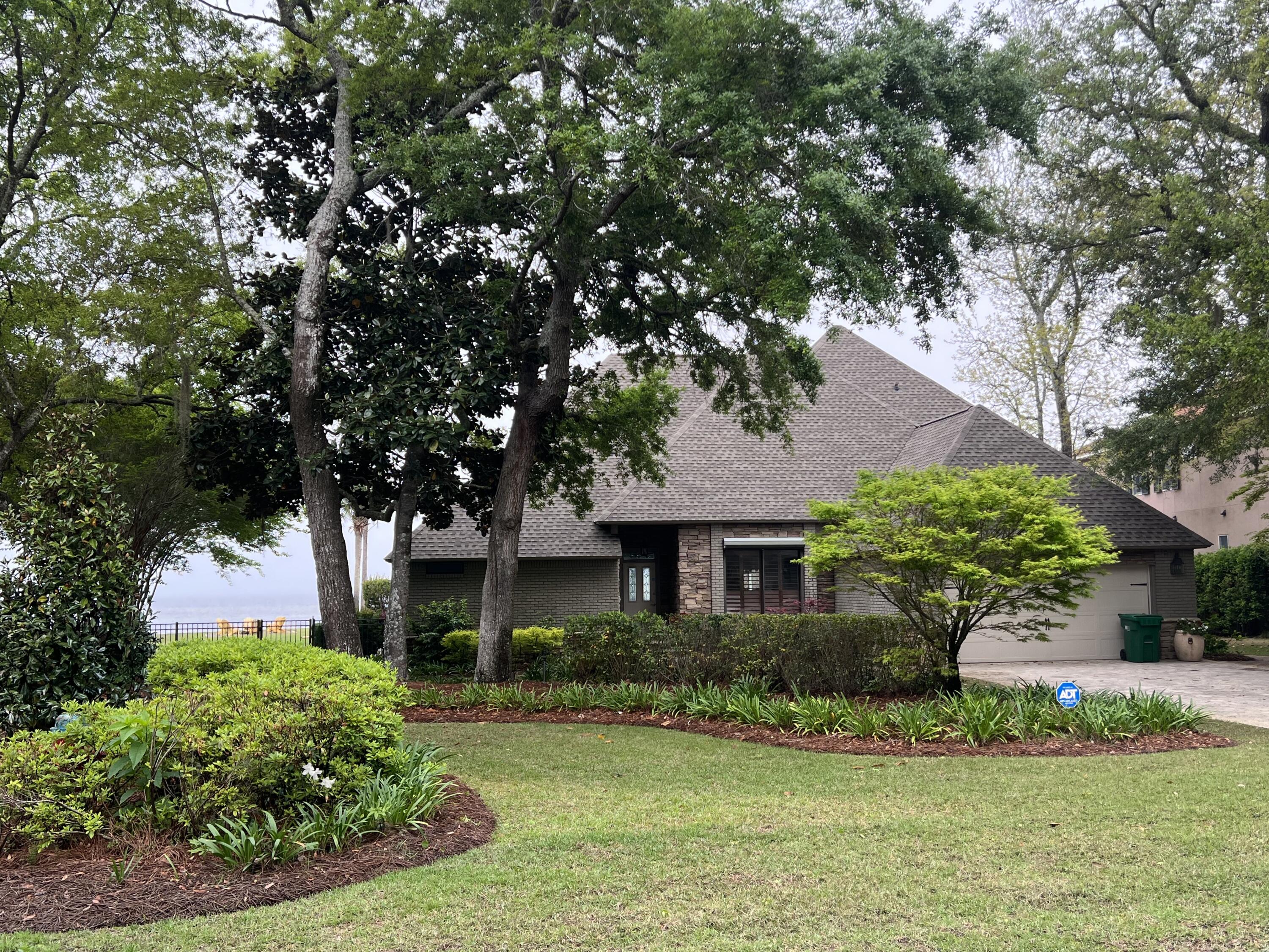 LIDO VILLAGE - Residential