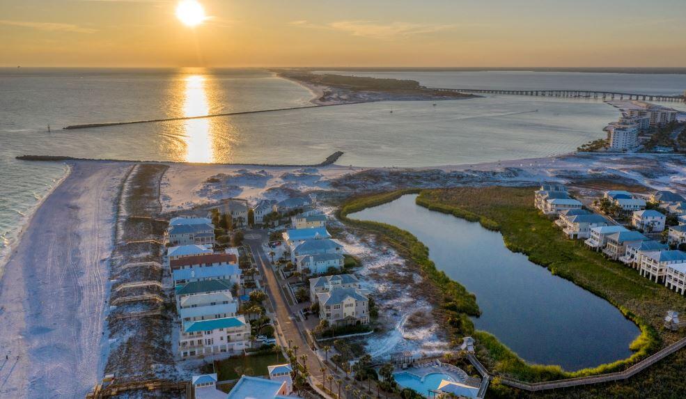 JETTY EAST CONDO - Residential