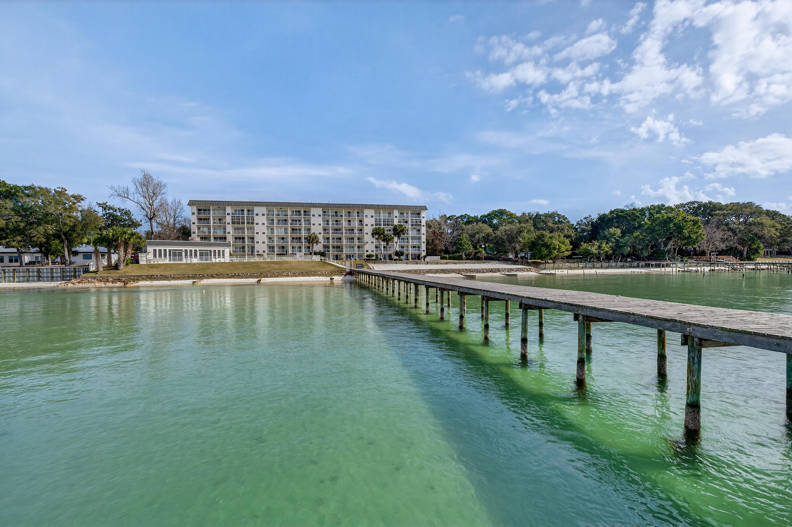 VALENCIA CONDO - Residential