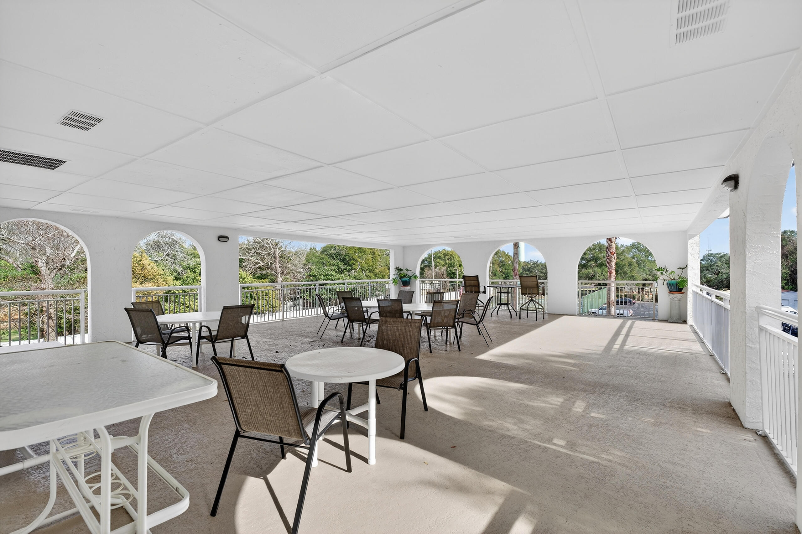 VALENCIA CONDO - Residential