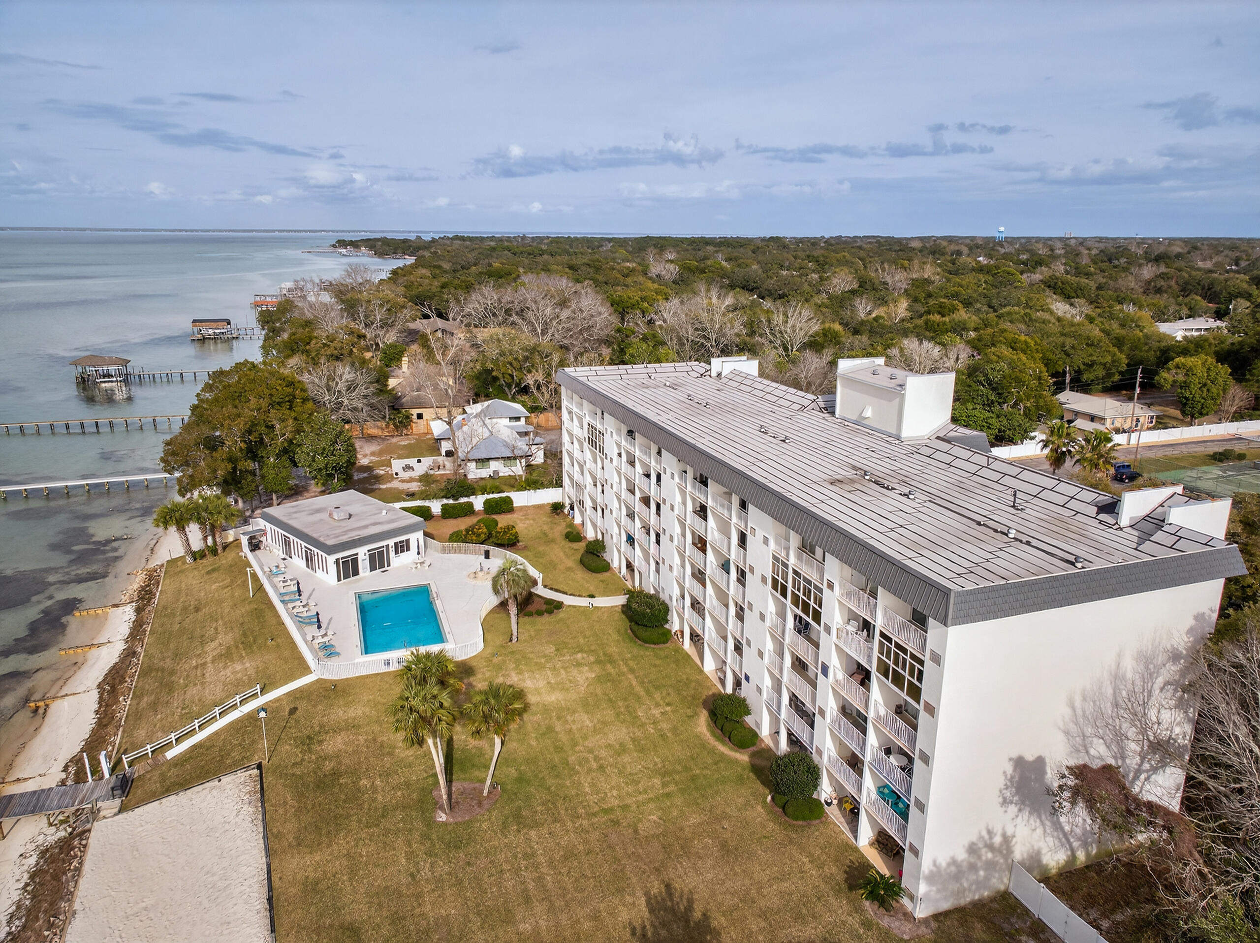 VALENCIA CONDO - Residential