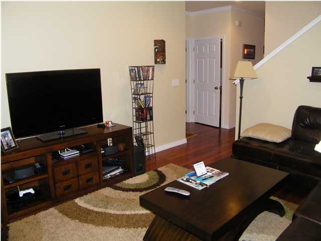 MERIDIAN SQUARE T/H - Residential Lease